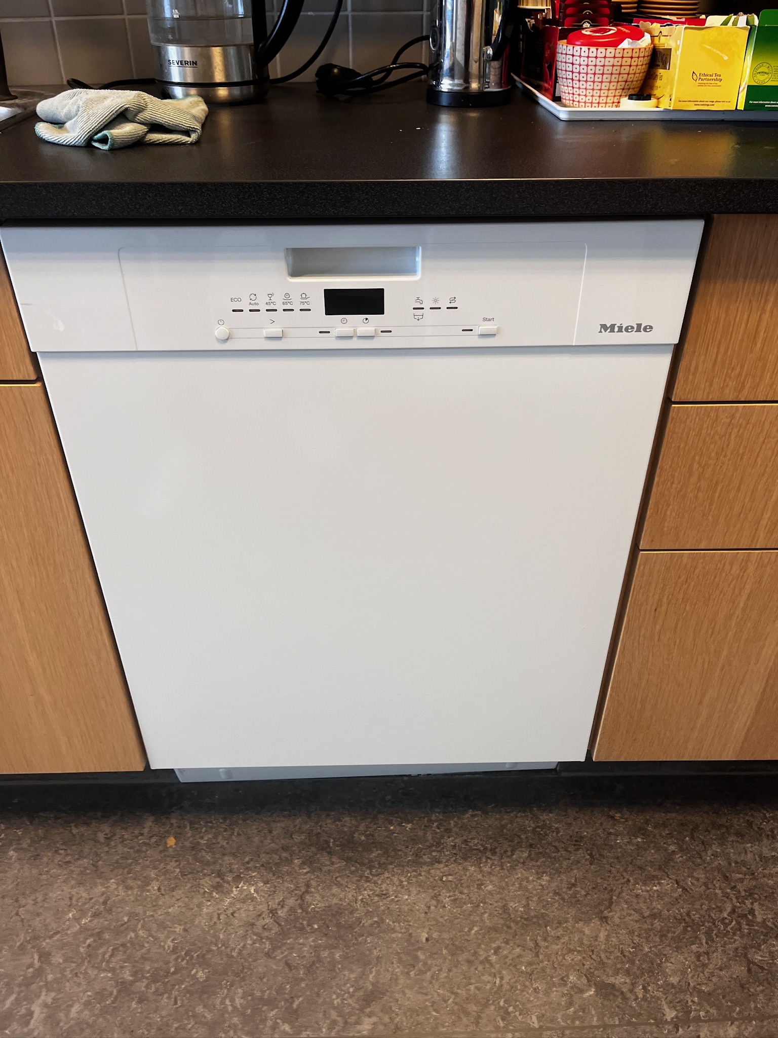 SELT / SOLD Miele uppþvottavél, 60sm. 5