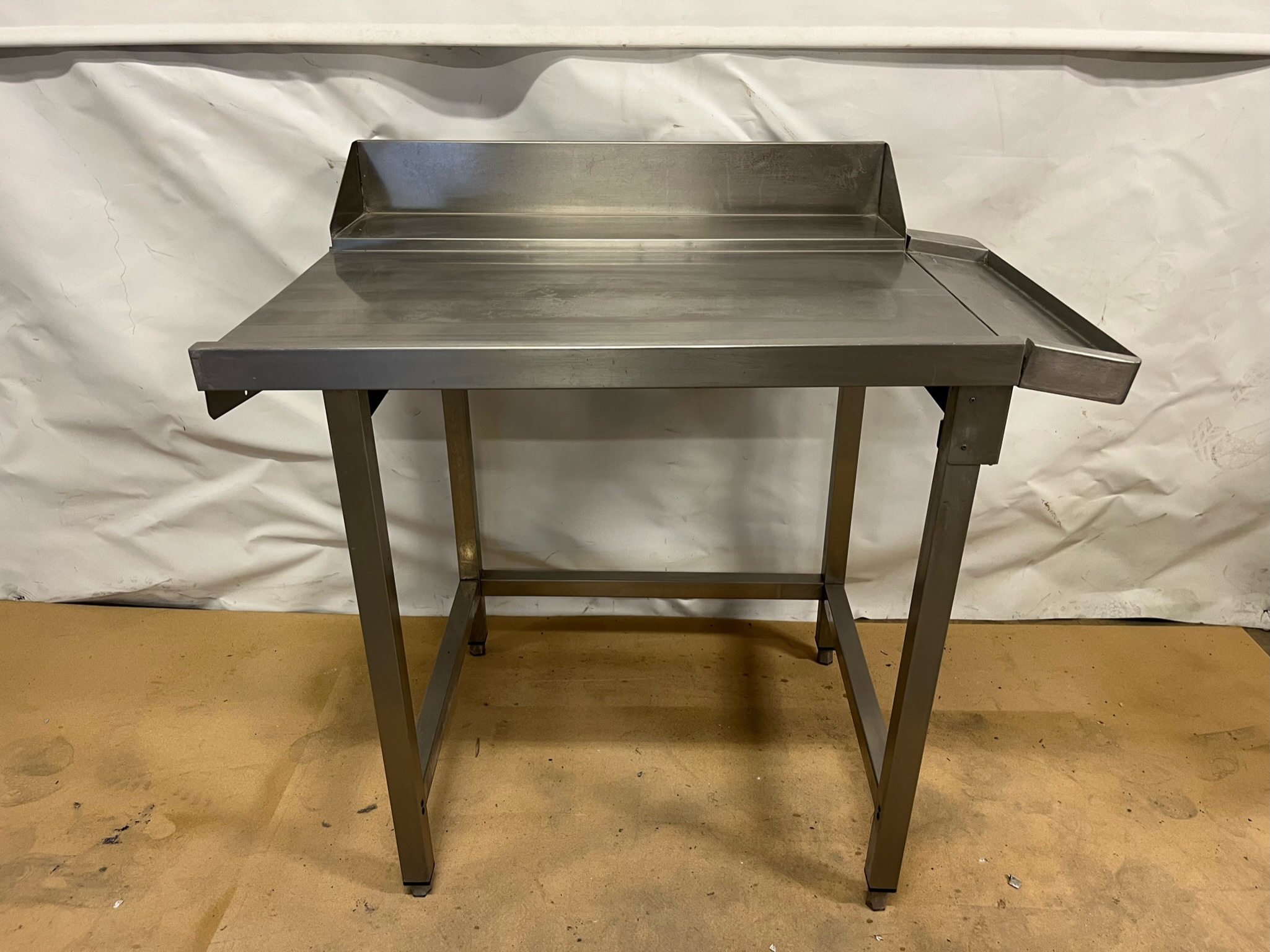 SELT / SOLD Stálborð - þurrkborð B100 x D64 sm.