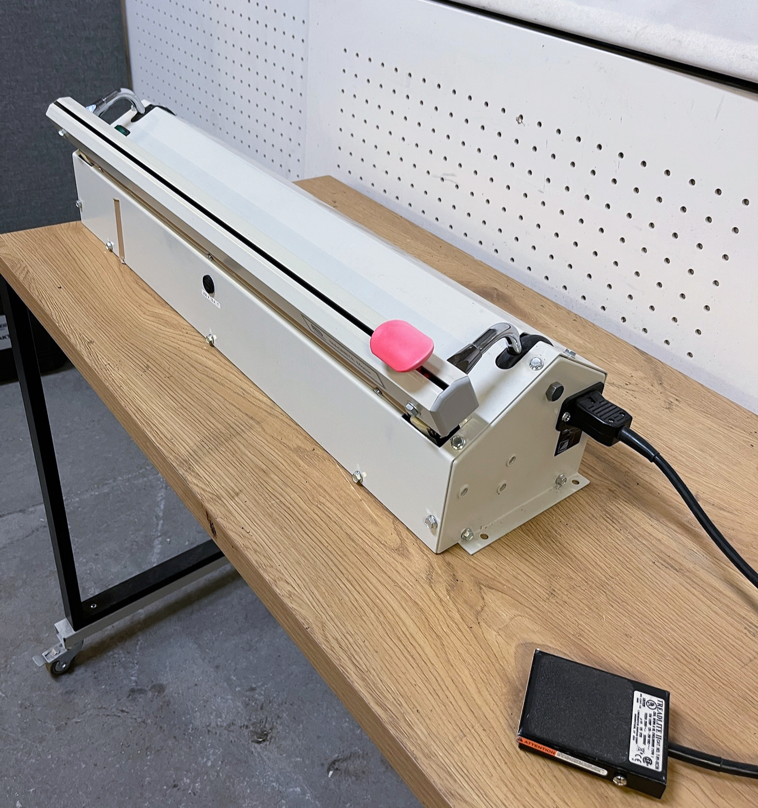 Audion Elektro pökkunarvél 2