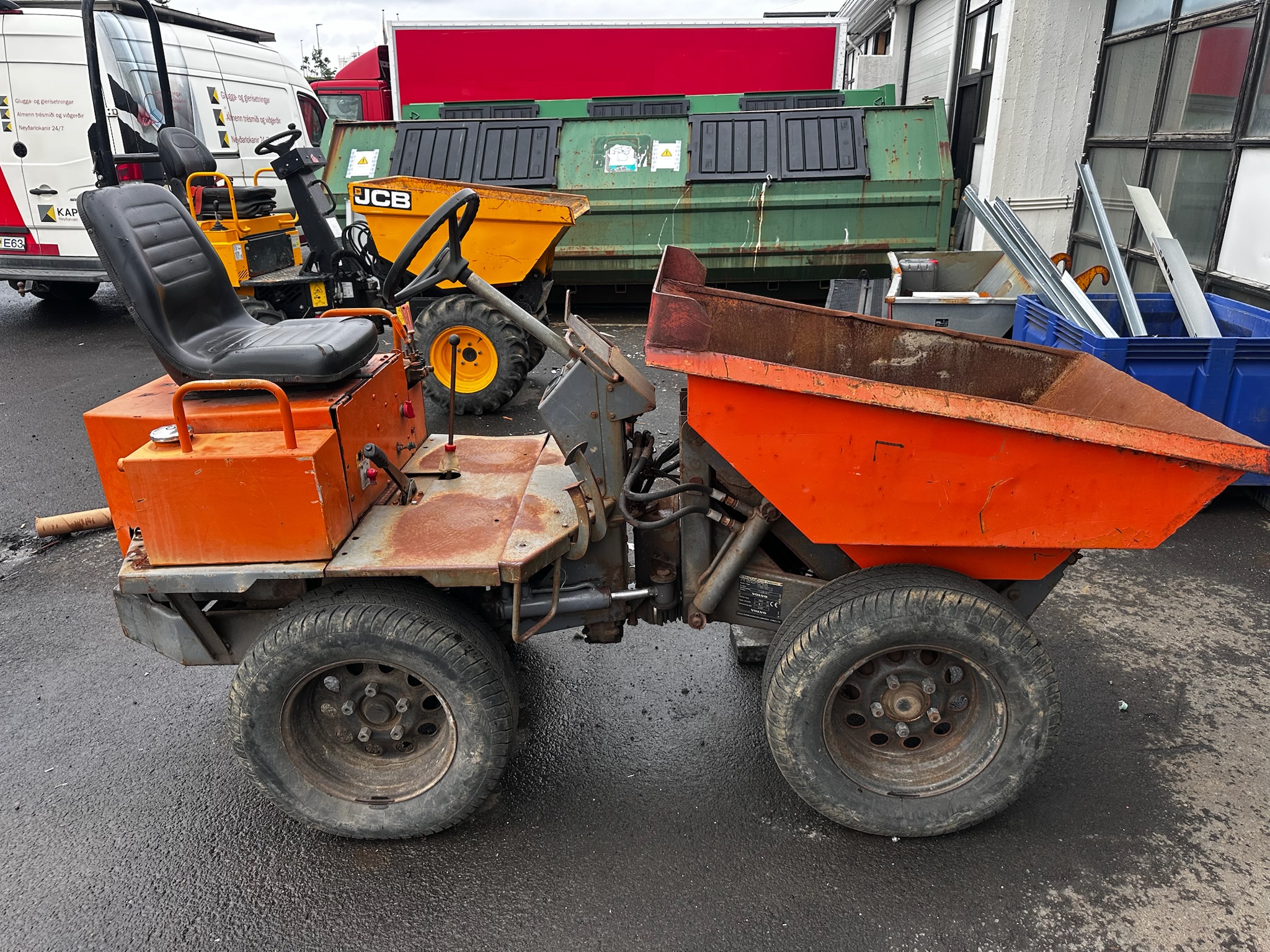 SELT / SOLD Volvo dumper 2001 - 750 kg. 3