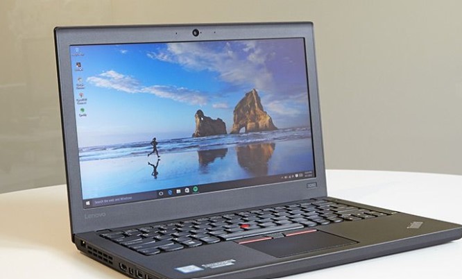 SELT / SOLD Lenovo ThinkPad X260 i5 - mjög hentug skólavél