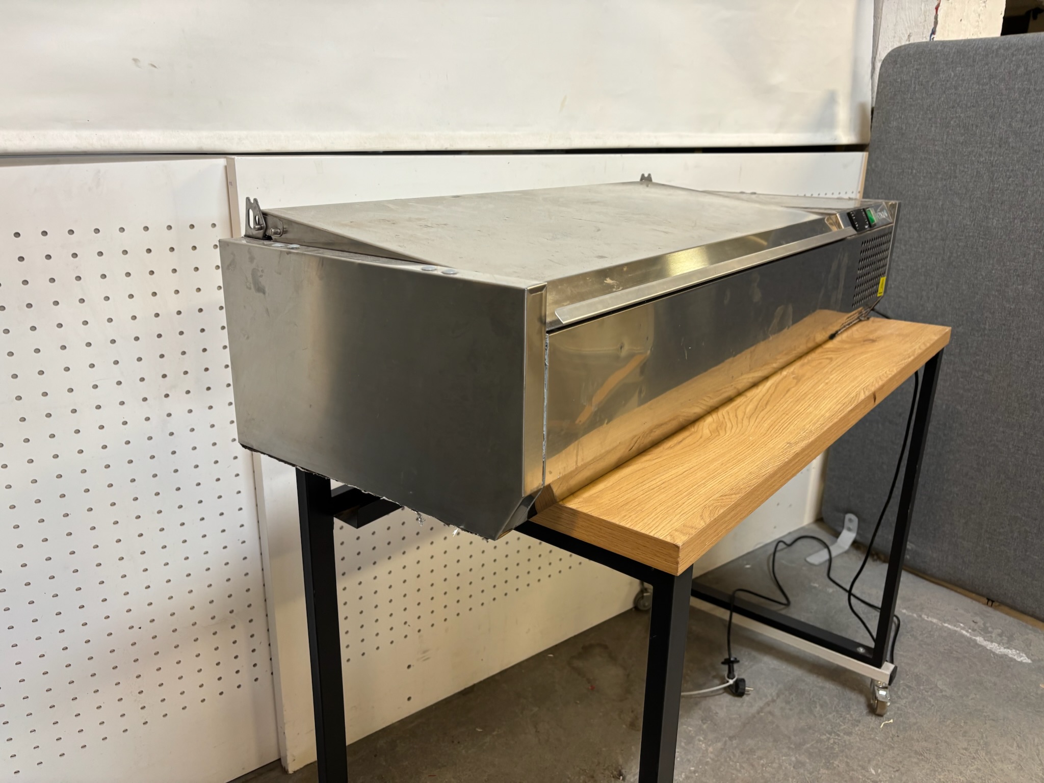SELT / SOLD Tefcold kælirenna frá BVT, B120xD40sm. 2