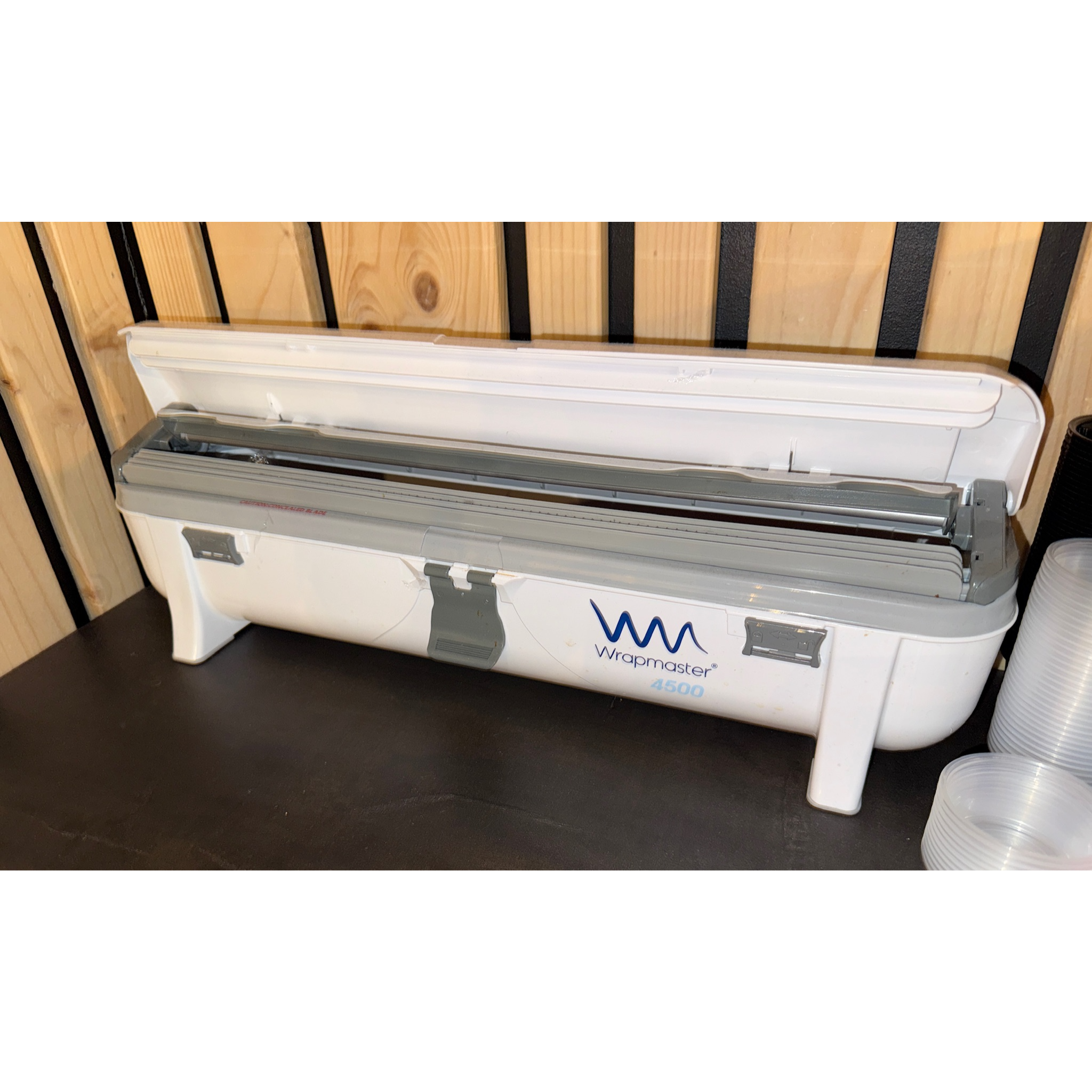 SELT / SOLD Wrapmaster 4500 plastfilmustandur frá BVT