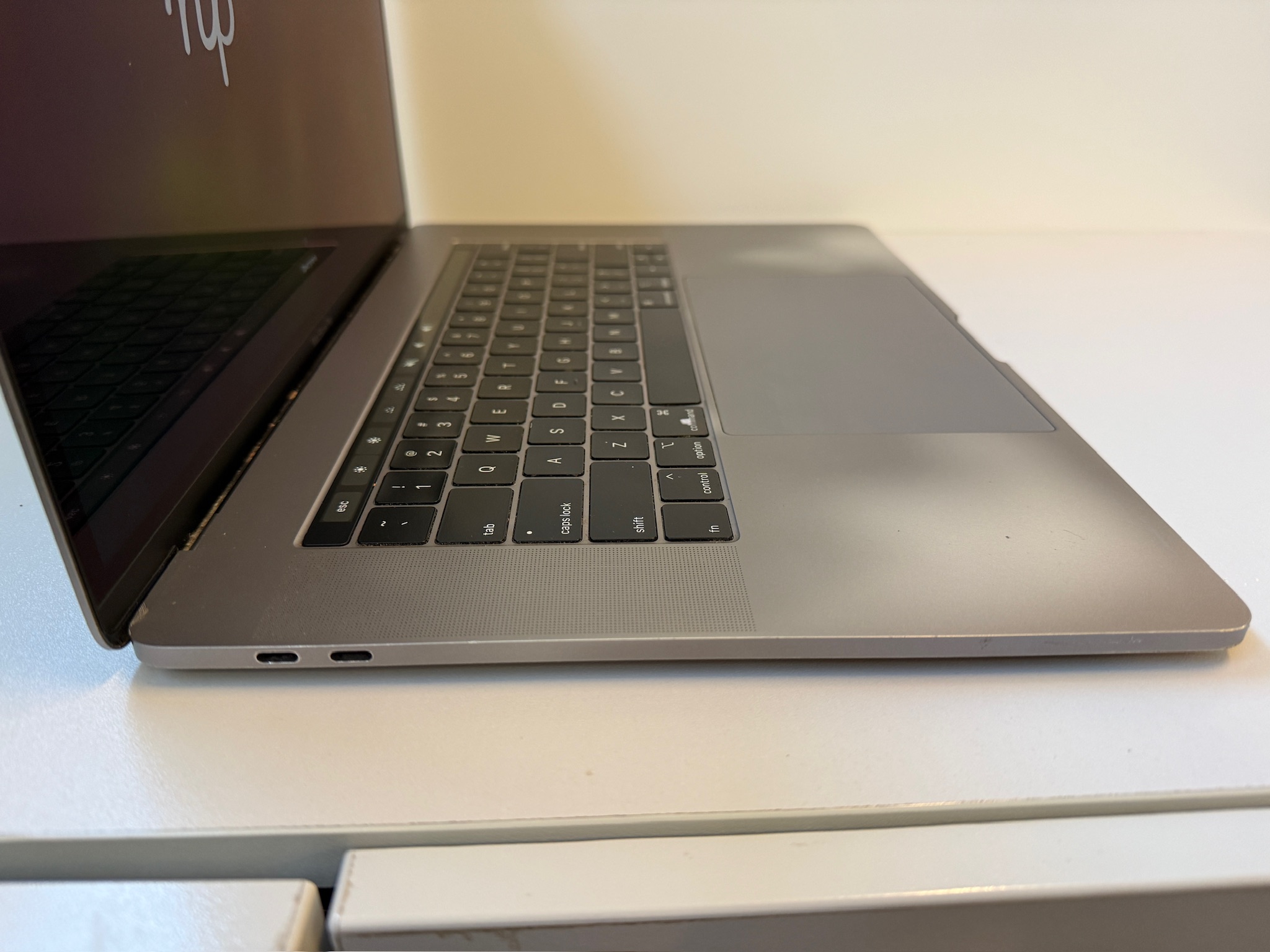 SELT / SOLD Apple MacBook Pro i7, 15'' 5