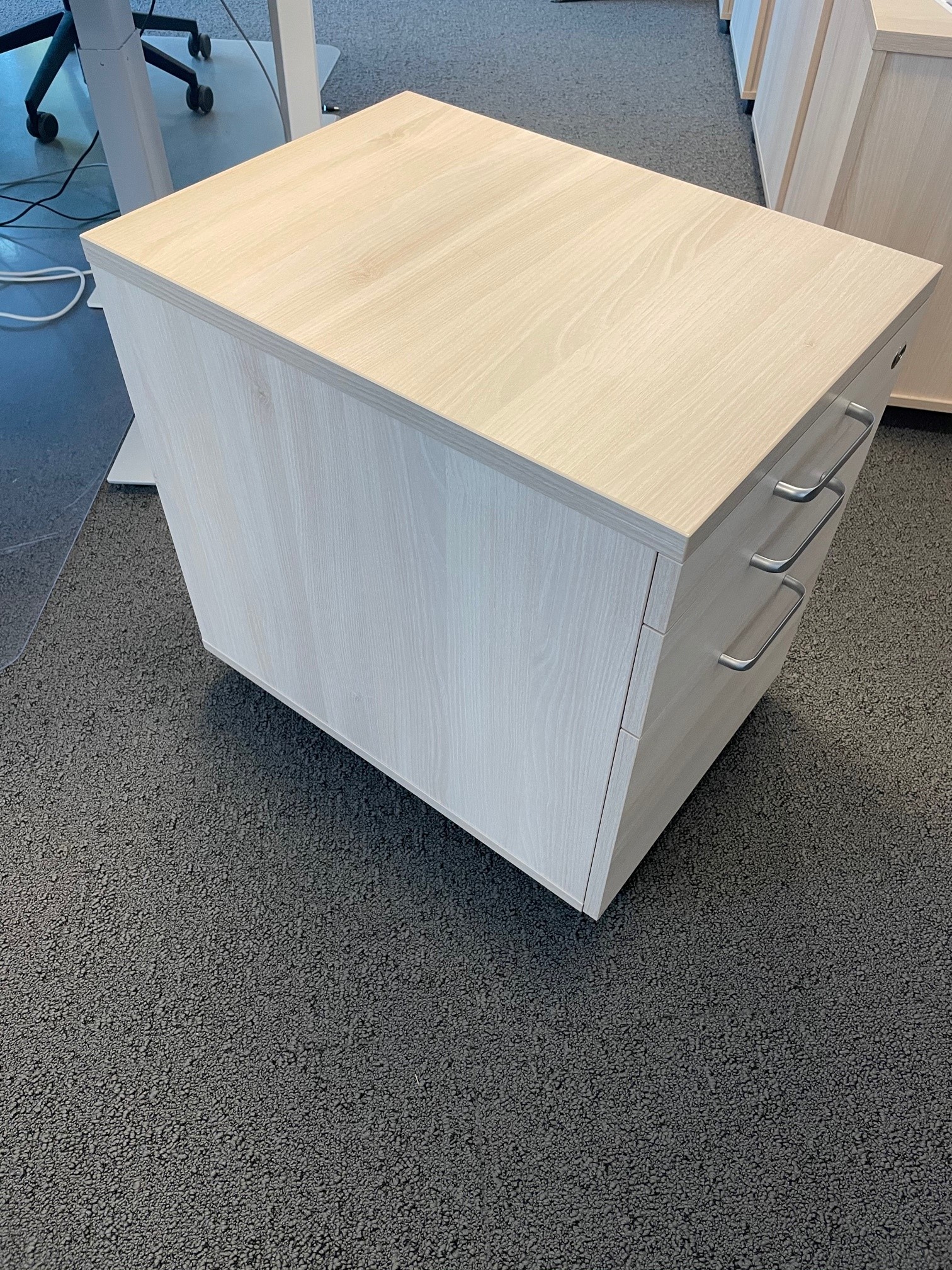 SELT / SOLD Easy space skúffuskápur á hjólum frá Hirzlunni 5