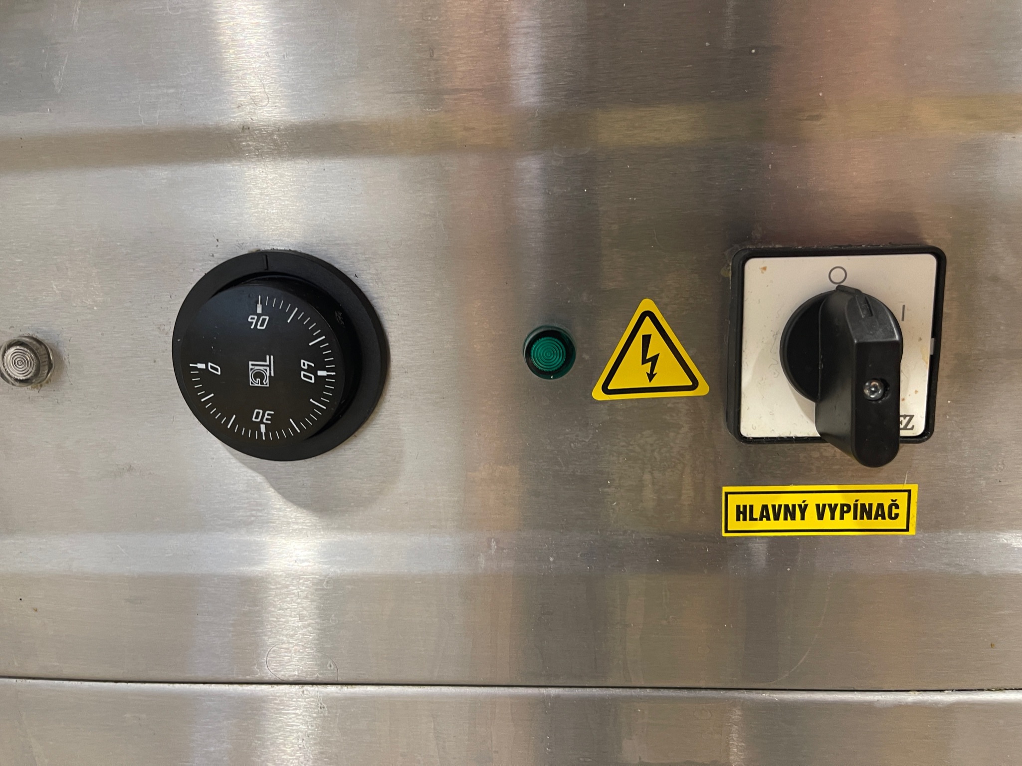 SELT / SOLD - Gastro hitaborð - mötuneytisvagn 7