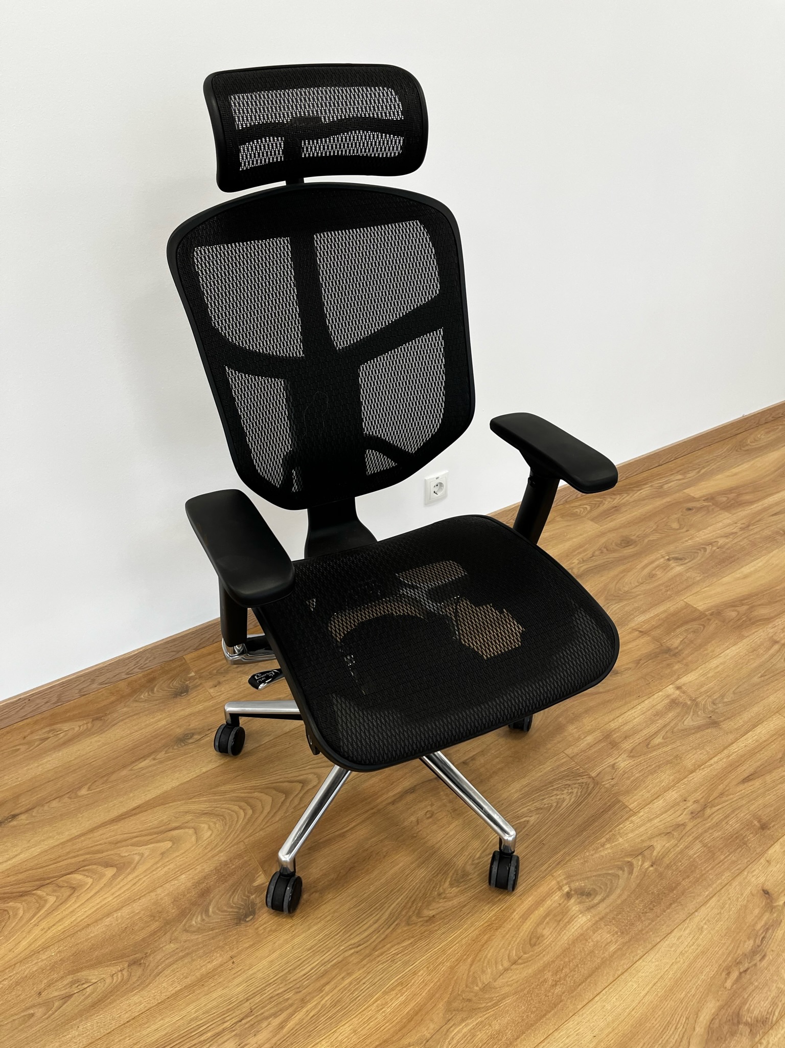 SELT / SOLD Enjoy Elite skrifstofustóll frá Syrusson 2