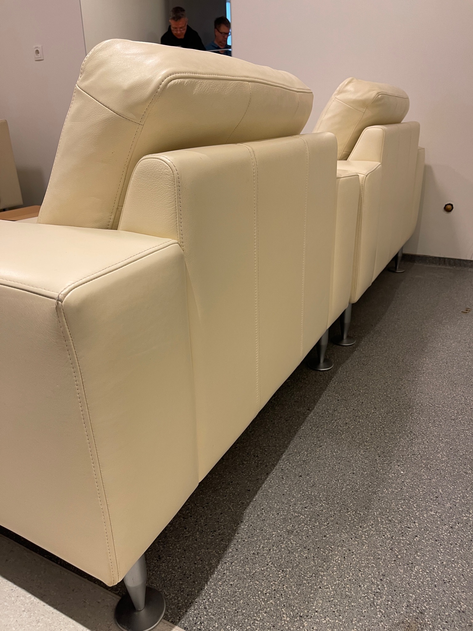 SELT / SOLD BoConcept leðurarmstólar 3
