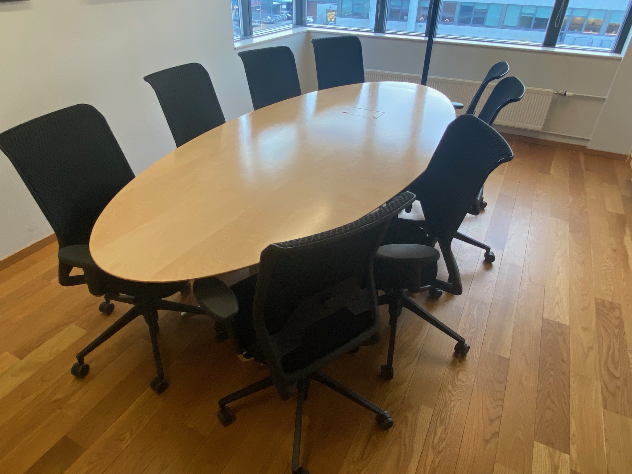 SELT / SOLD Fundarborð, 8-10 manna, L290 x B127 sm. 3