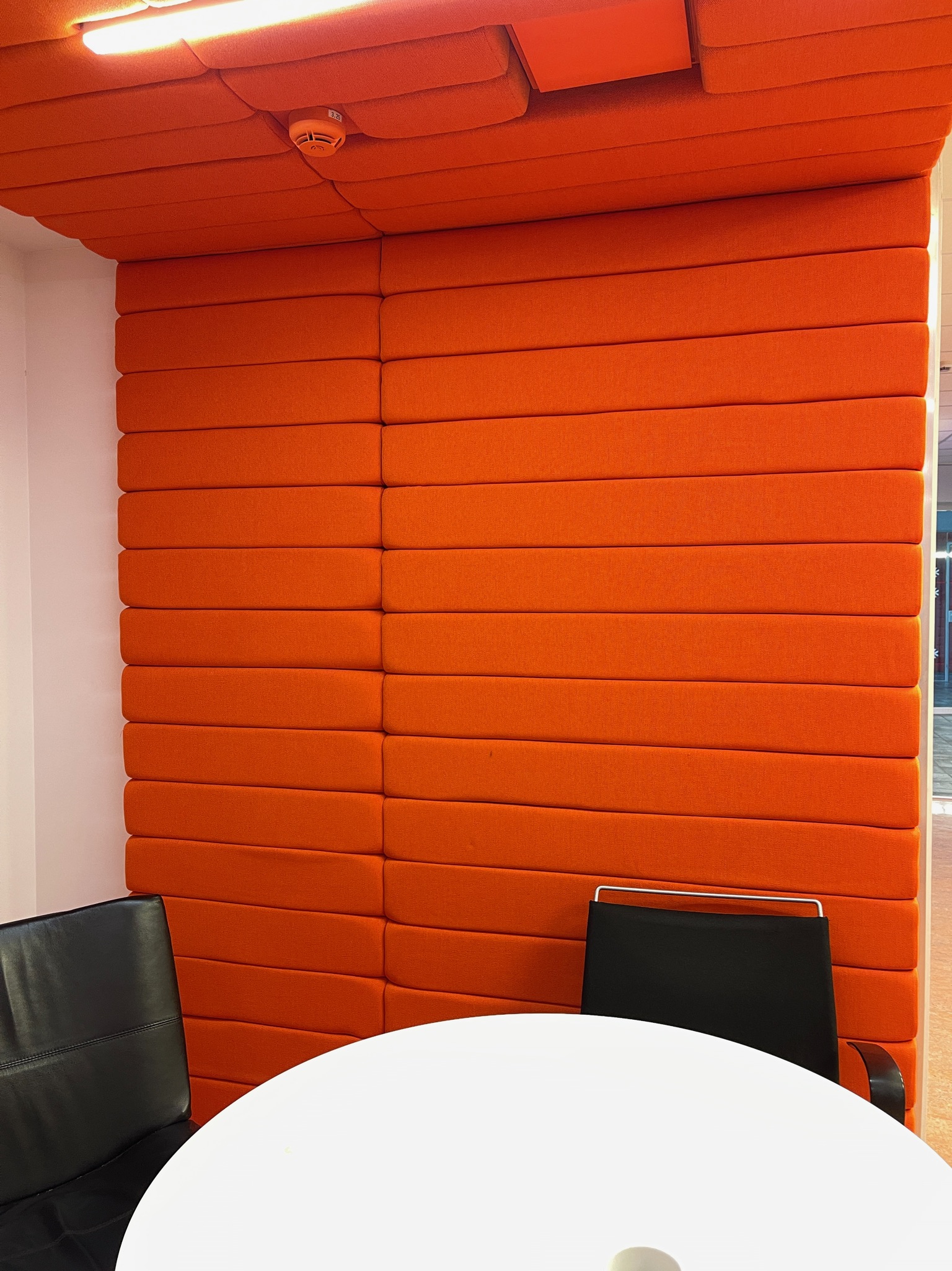 SELT - Hljóðeinangrandi veggja og loftaklæðning - Orange 10