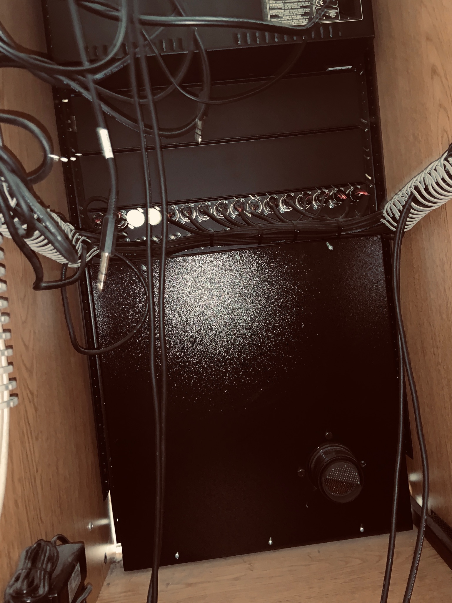SELT / SOLD Stagebox - Mixer - Hljóðkerfi 11