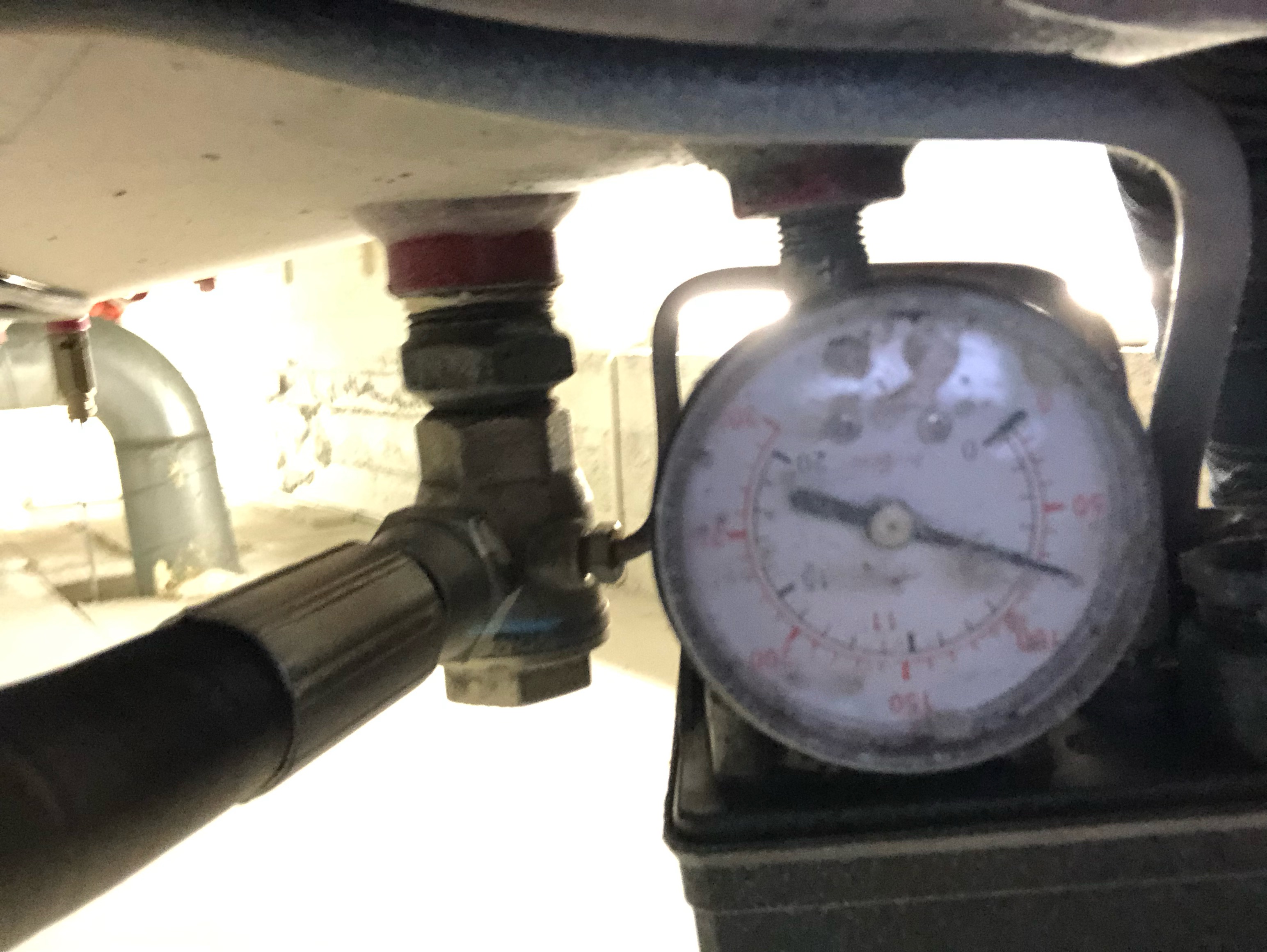 Selt - Loftpressa til sölu - notuð 200 ltr. 2