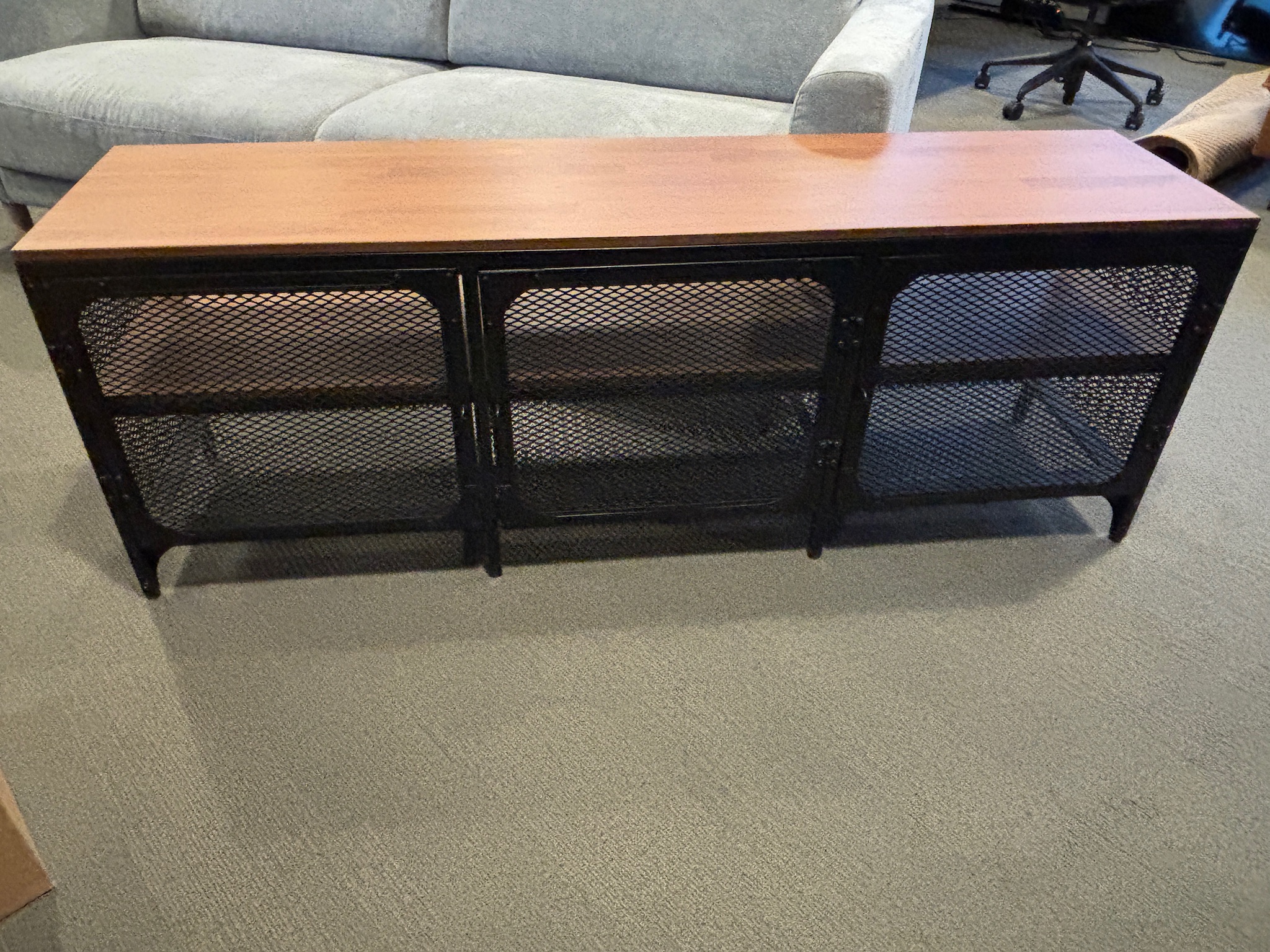 SELT / SOLD IKEA sjónvarpsbekkur, B150 x D36 x H54 sm. 2