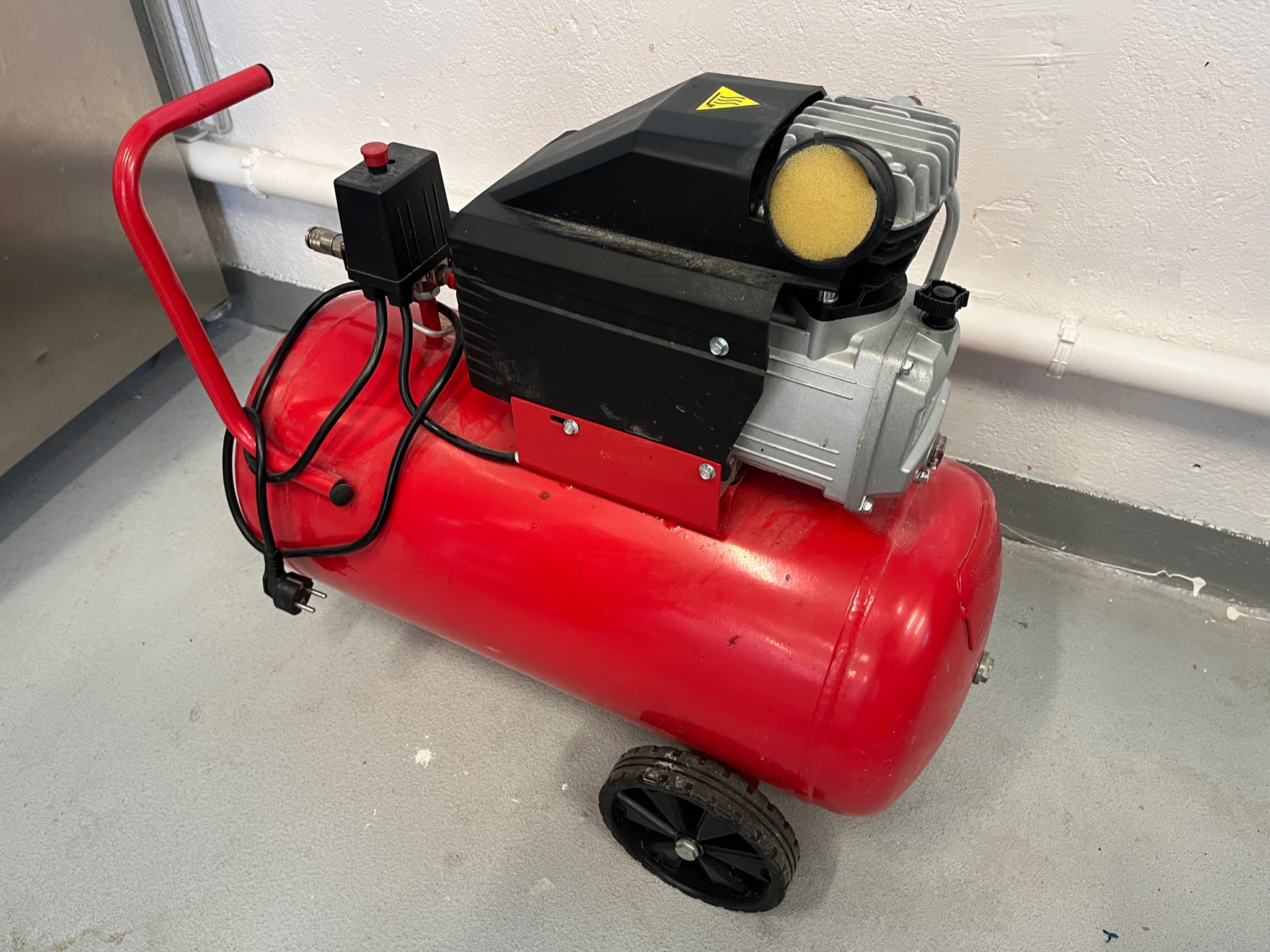 SELT / SOLD - Fini Amico loftpressa 4