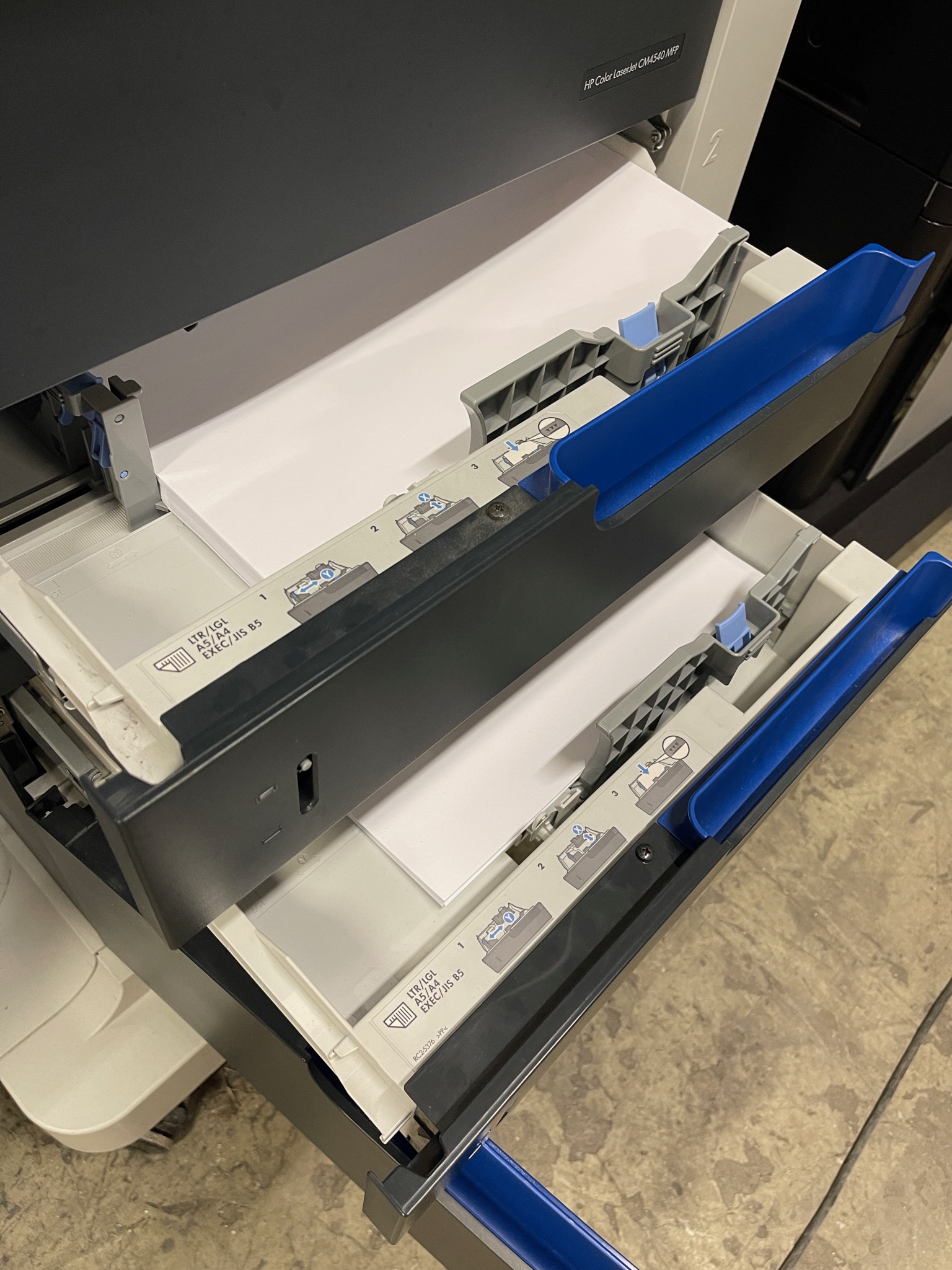 SELT / SOLD HP prentari, Color LaserJet CM4540 MFP 11