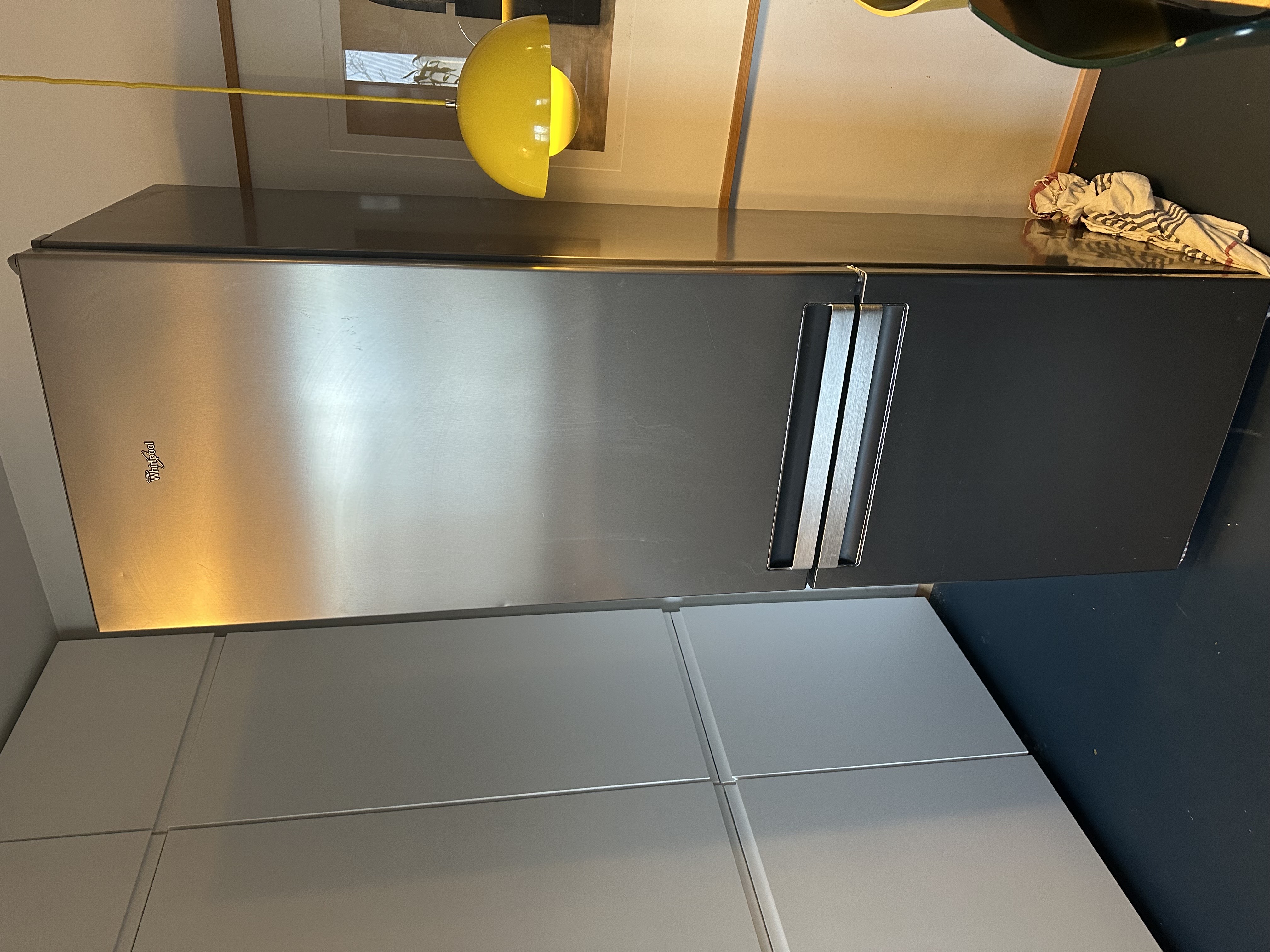 SELT / SOLD Whirlpool ísskápur og frystir 201 sm.