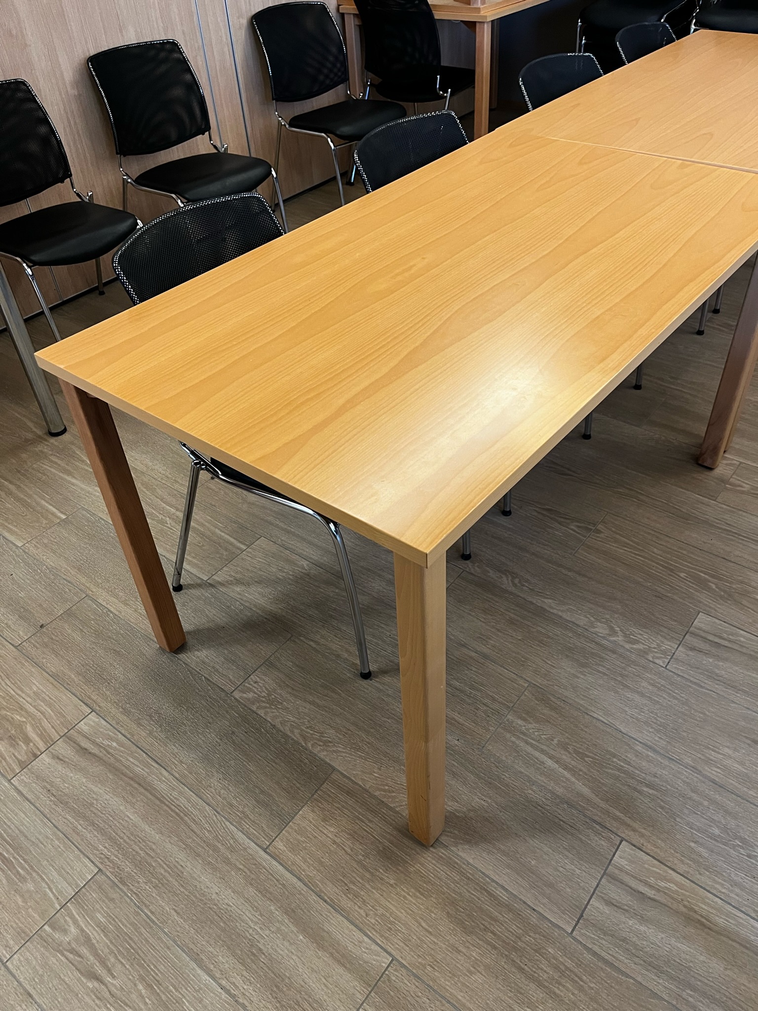 SELT / SOLD Eldhúsborð / kennsluborð - 140x80 2