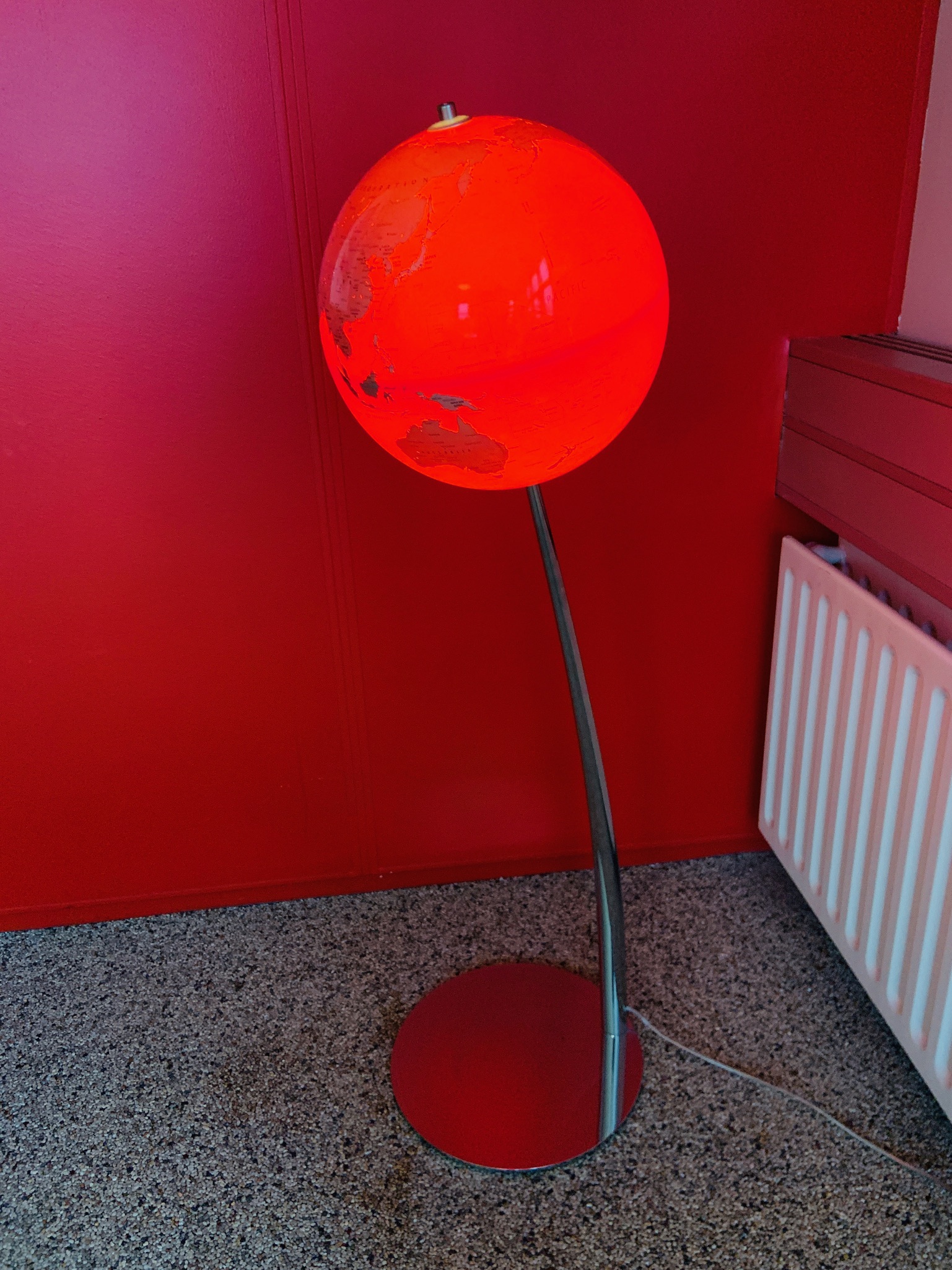 SELT / SOLD Jörðin - standlampi m. snúning 2