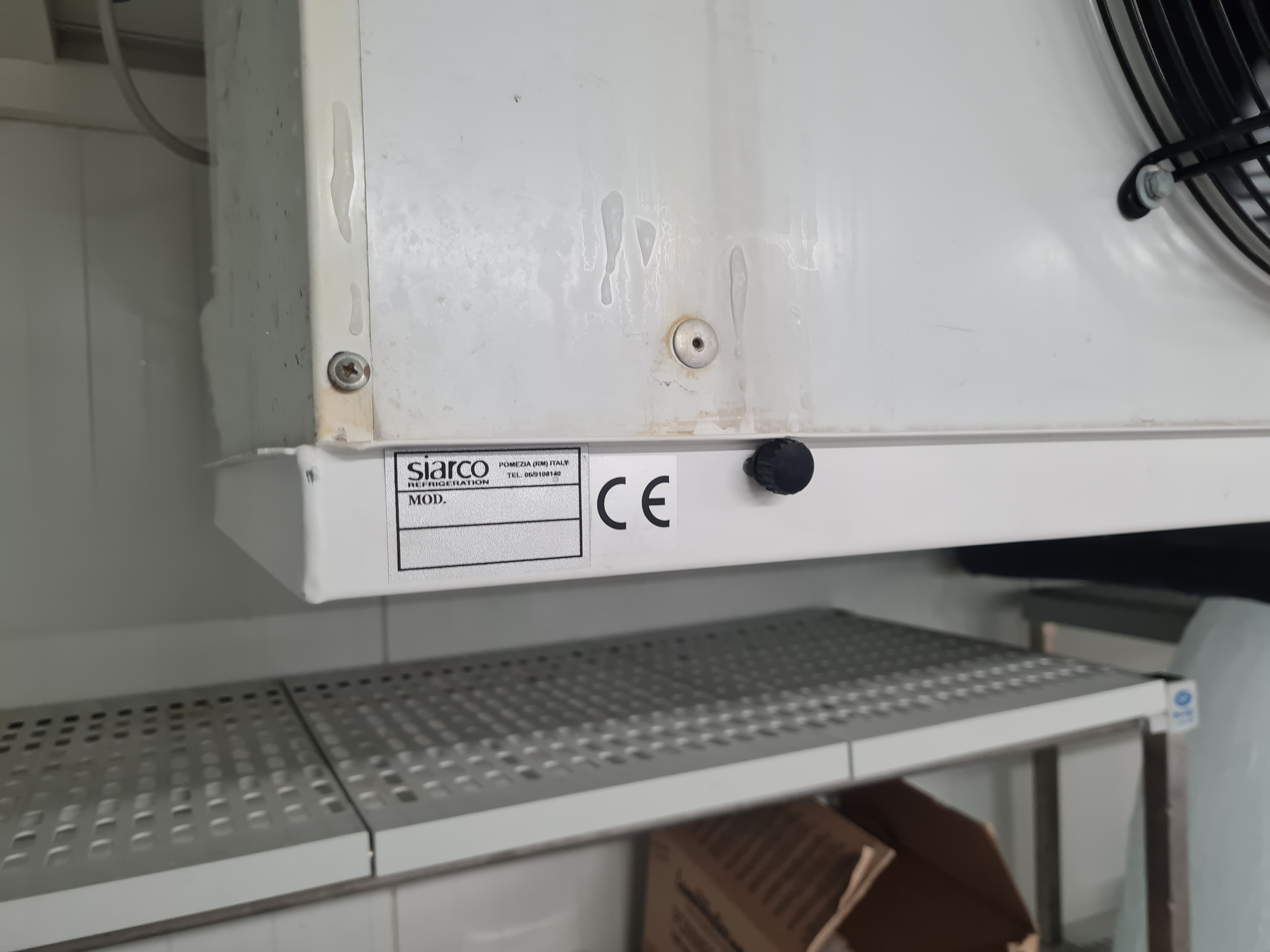 SELT / SOLD - Frystiklefi manngengur 23 fm - 440 sm x 540 sm 3