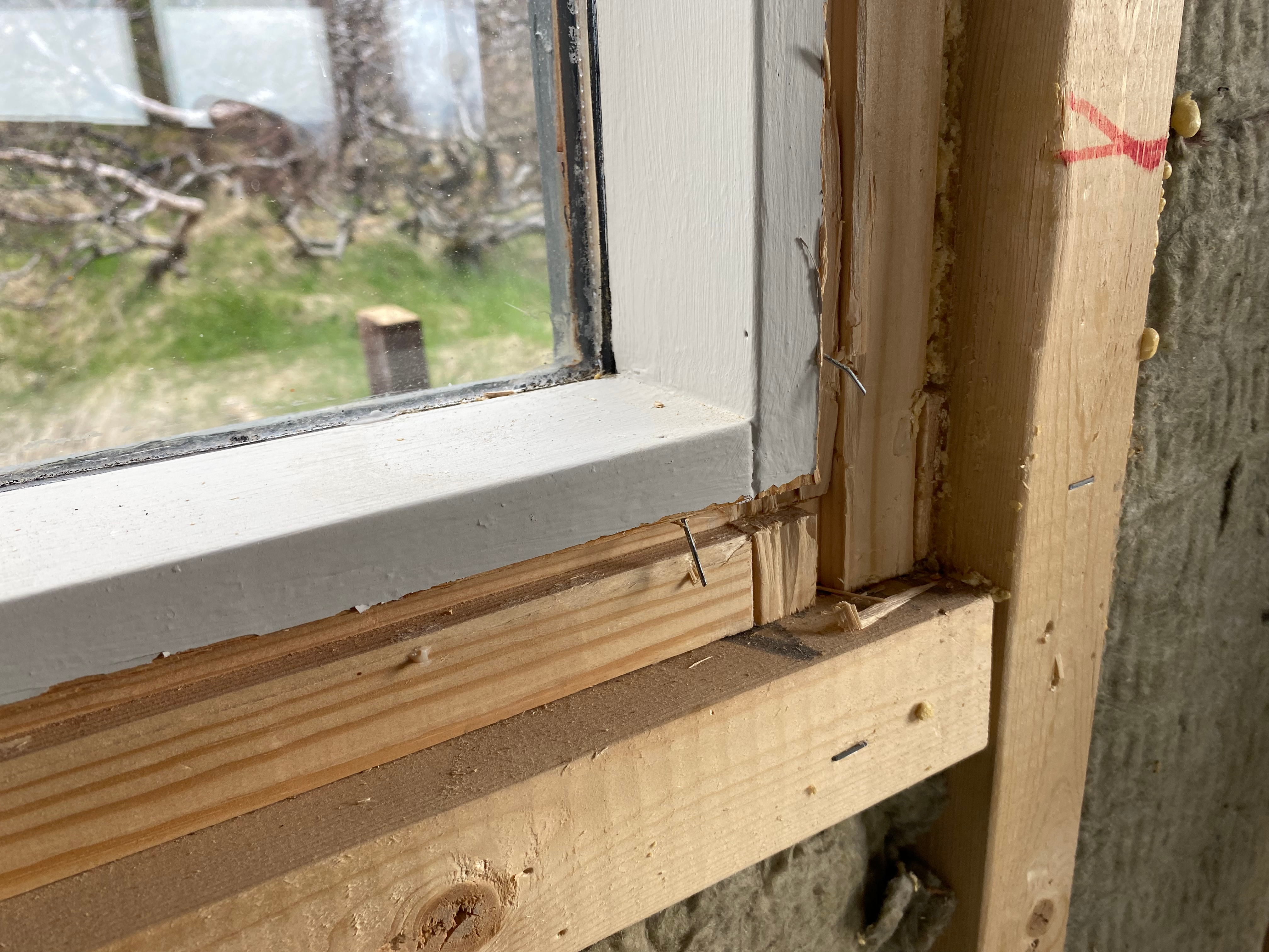 SELT / SOLD - Vandaður gluggi(nr. 14) með opnanlegu fagi, H108,5 x B108, 8