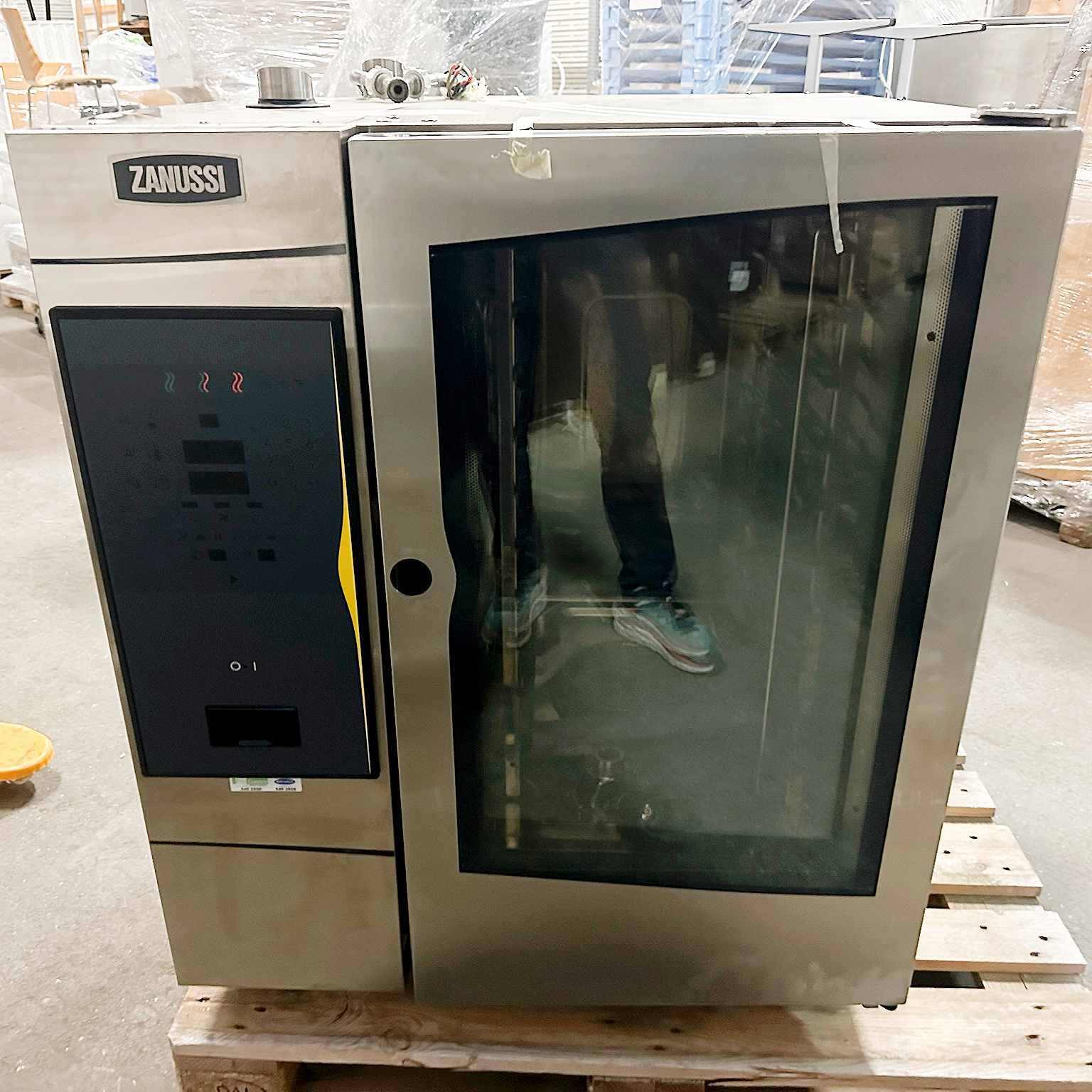 SELT / SOLD Zanussi Magistar Gufusteikingarofn 10 hillu - DS Easy touch (2019) 2