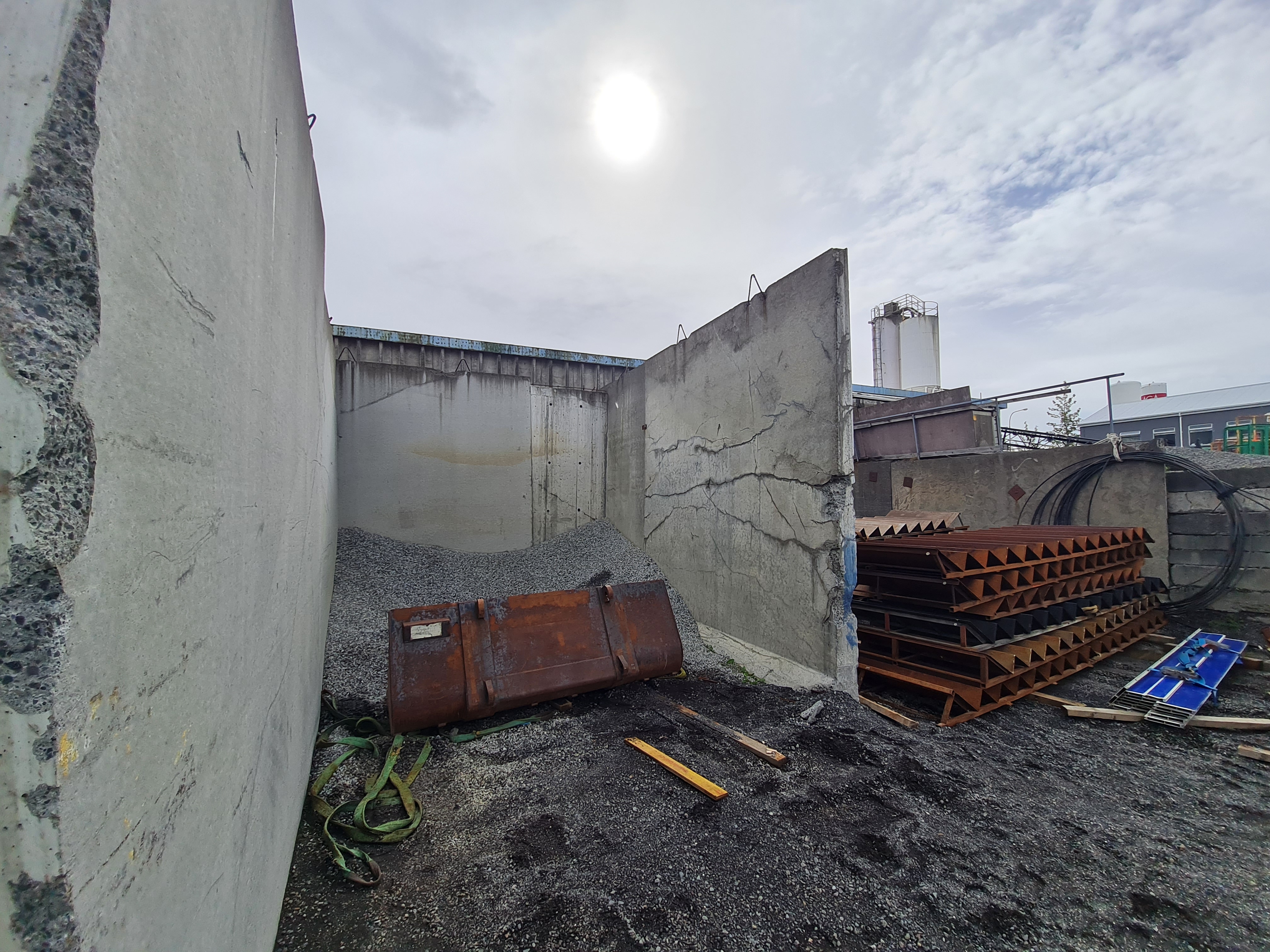 SELT / SOLD - Stoðveggir - skjólveggir - öryggisveggir 6