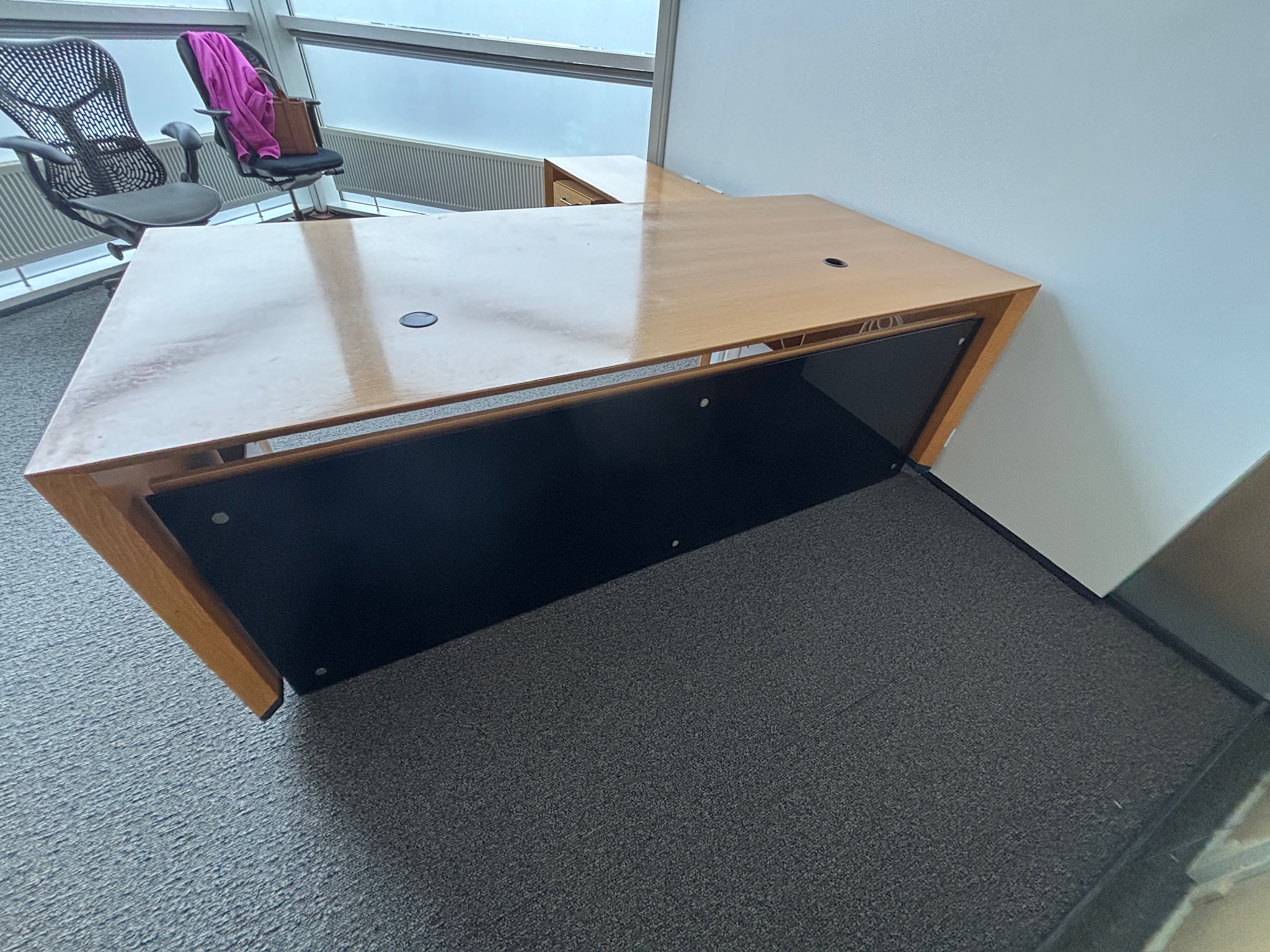 SELT / SOLD Rafmagnsborð með minnisstillingu og blygðunarspjaldi, B220xD100s 4