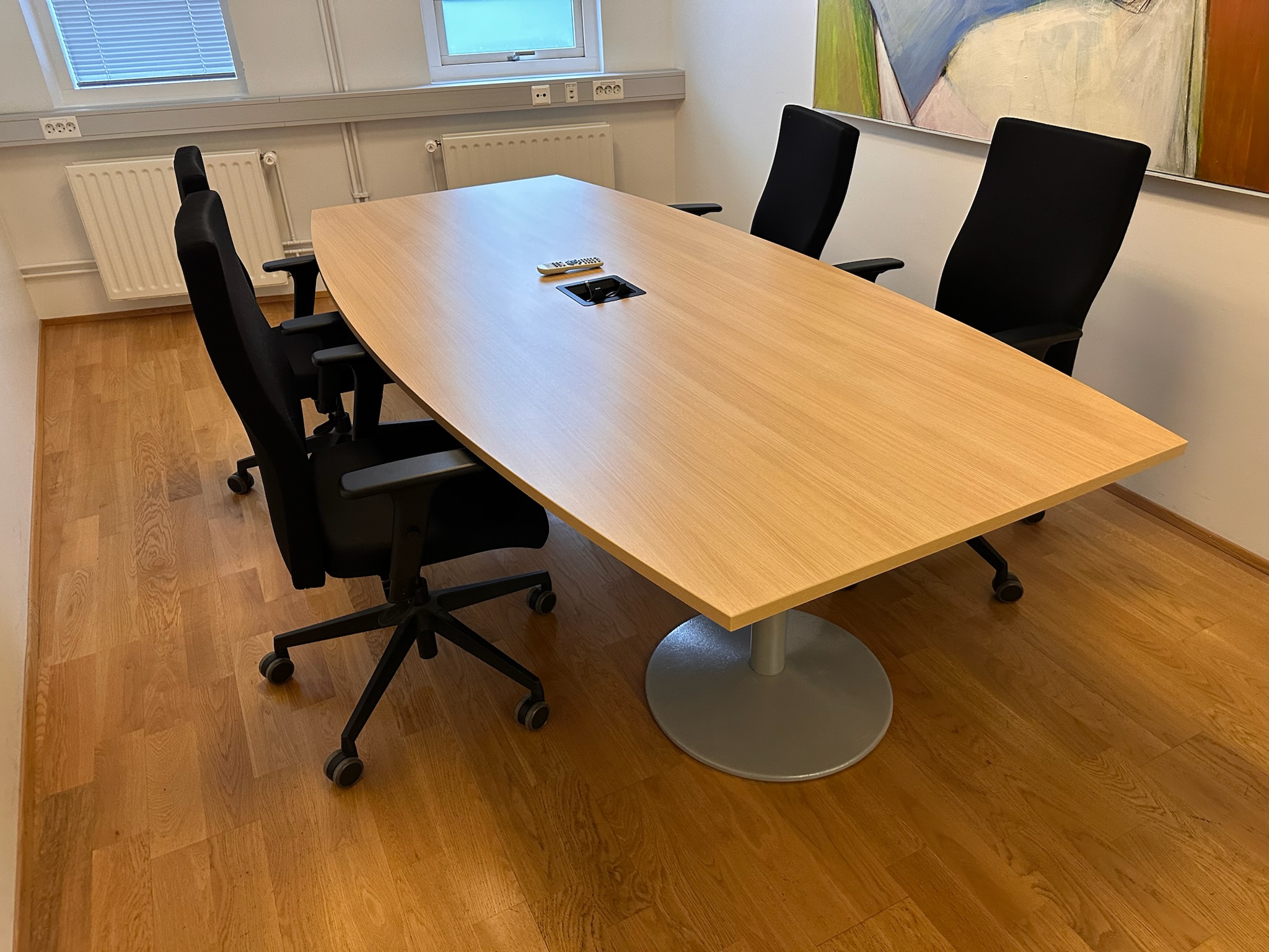 SELT / SOLD Fundarborð, 4-6 manna, L250 x B120 sm. 3