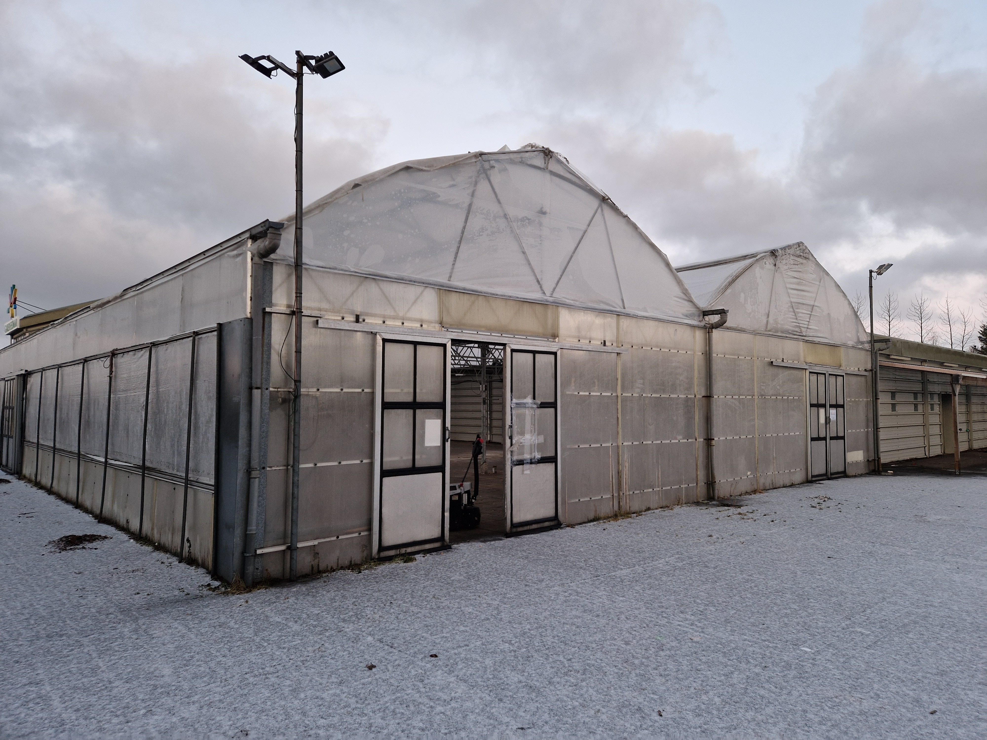 SELT / SOLD - Vetrargarður - gróðurhús - stálgrindargarður 480 fm. 4
