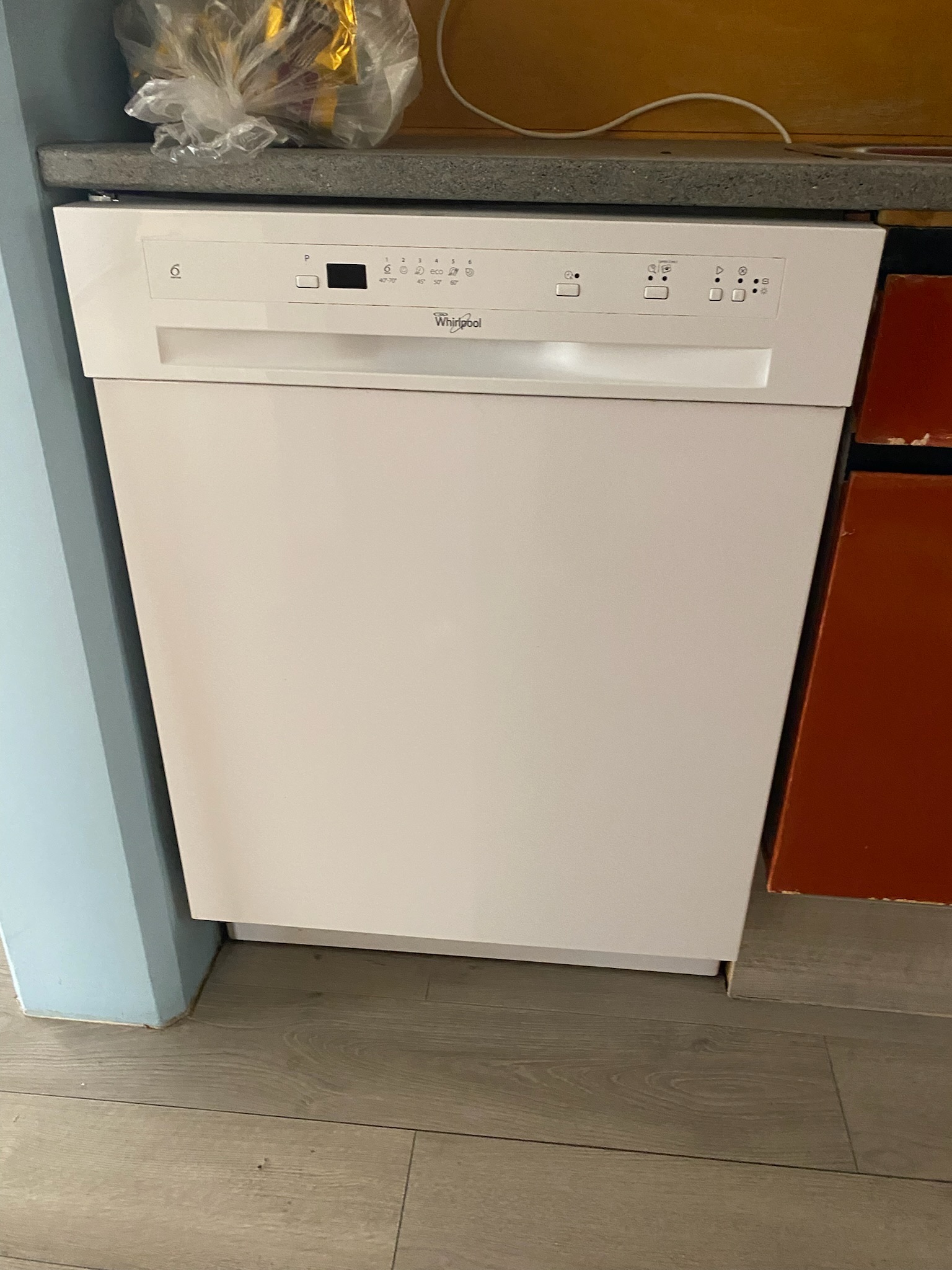 SELT / SOLD Whirlpool uppþvottavél
