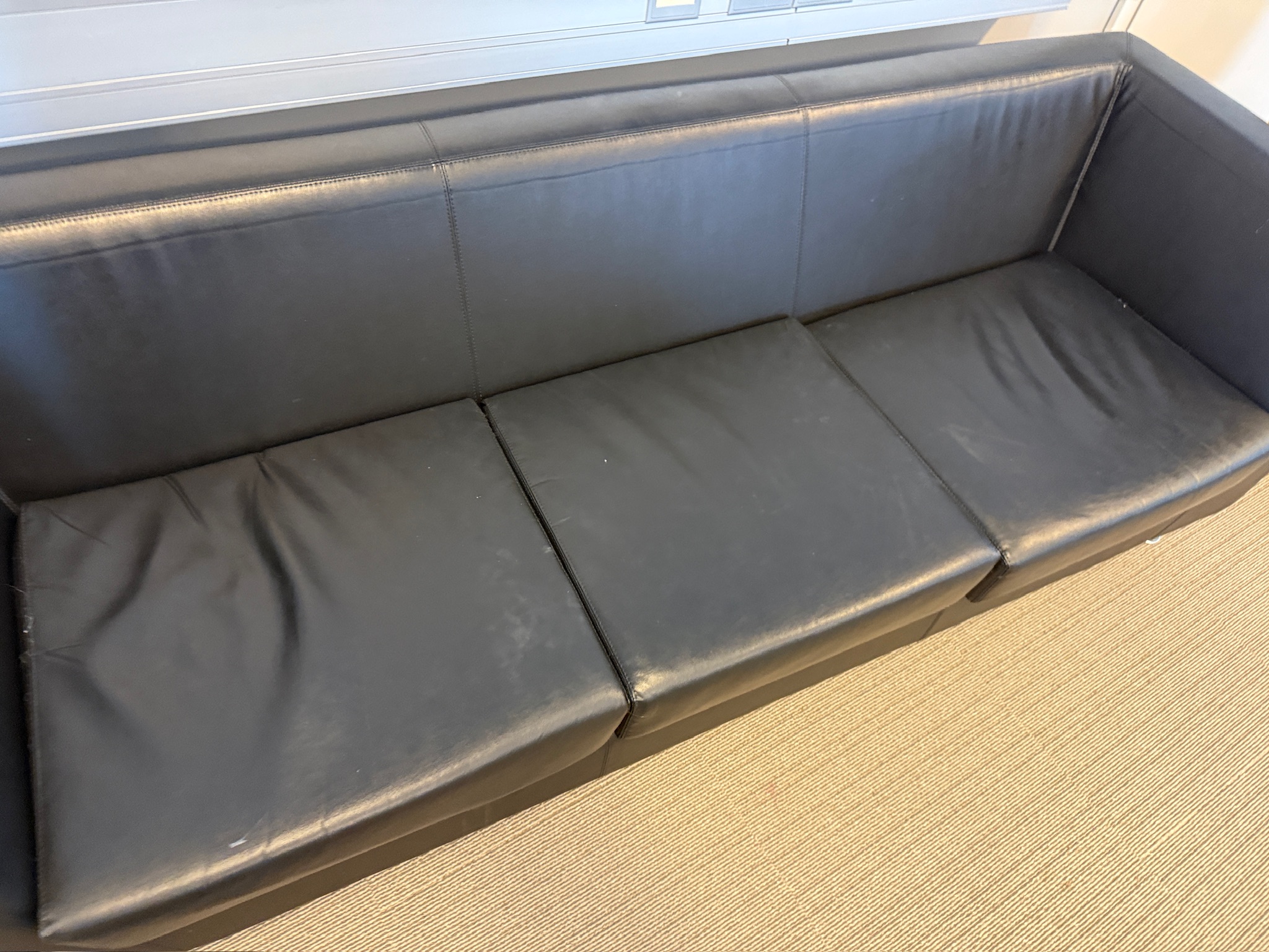 SELT / SOLD Aresline leðursófi, B220xD89sm. 5