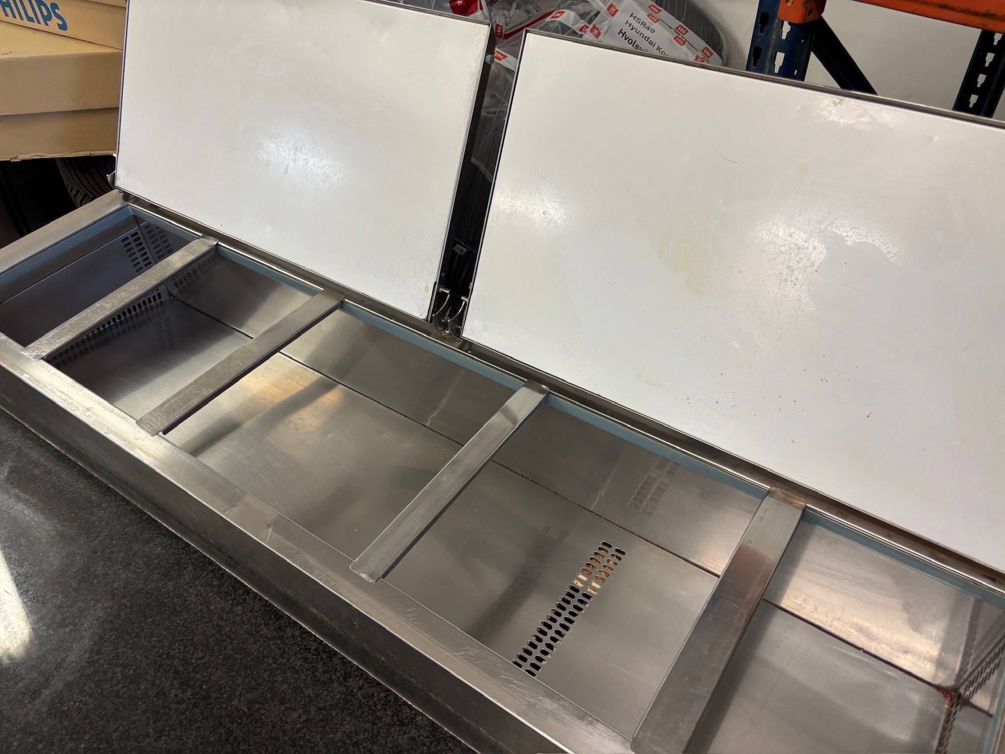 SELT / SOLD Tefcold Samlokuborð Prep Counter kæliborð 7