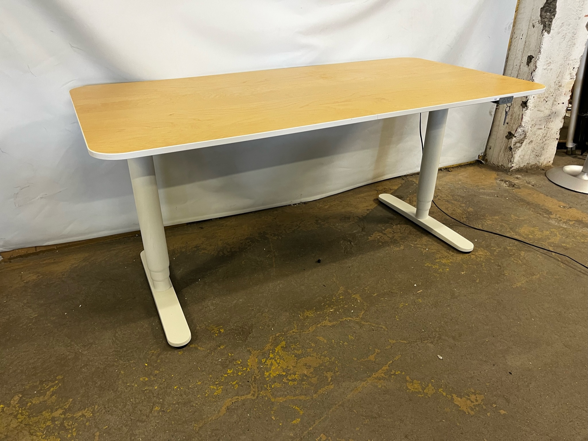 SELT / SOLD IKEA rafmagnsborð - 160 x 80 sm. (3 stk.)