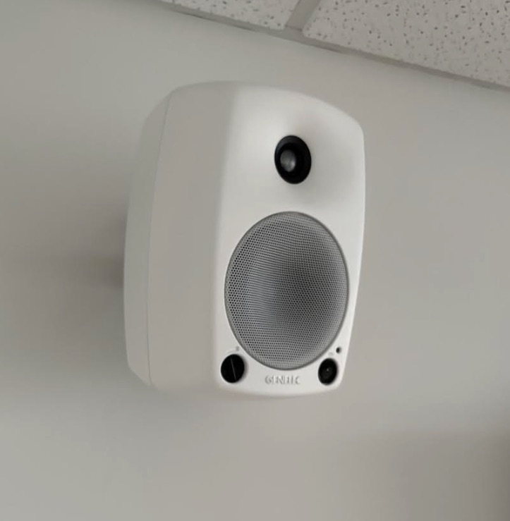 SELT / SOLD Genelec hátalari frá Ofar