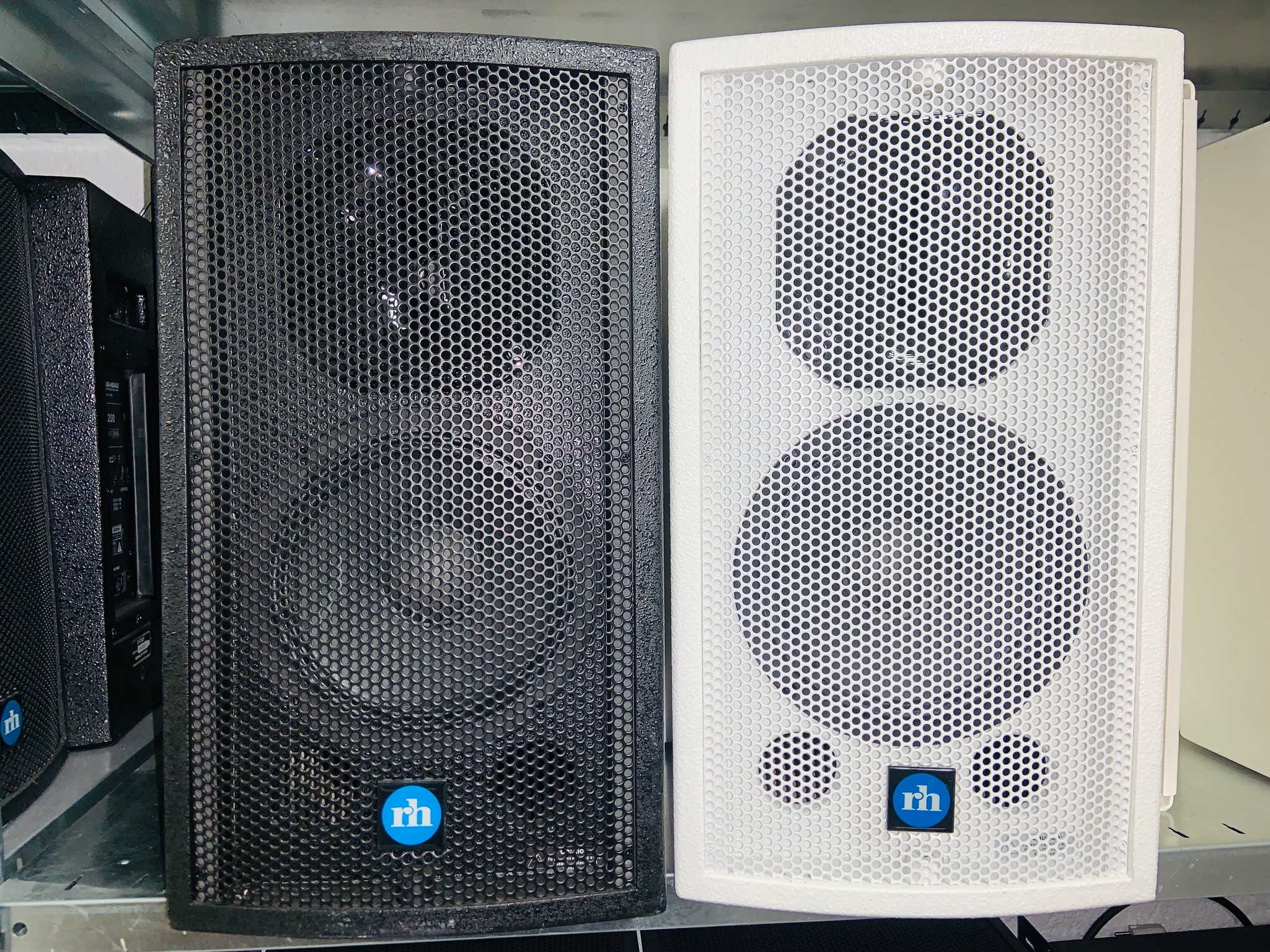 SELT / SOLD- Renkus-Heinz CFX81 Powered Speaker Pf1-200 (Par)