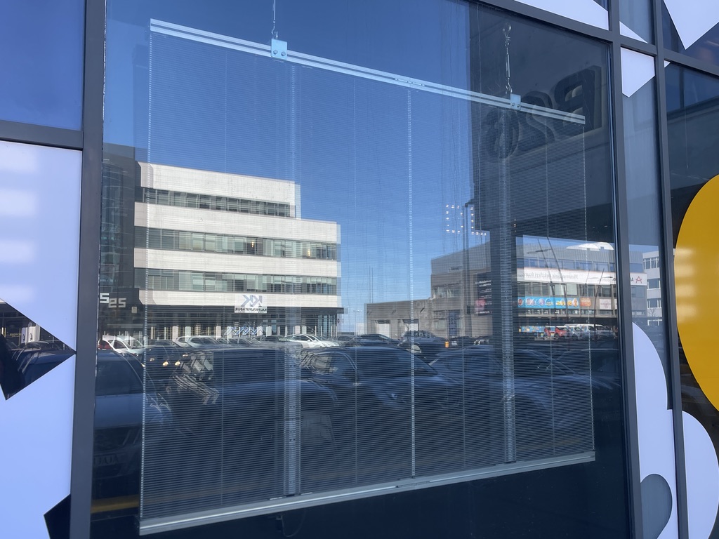 SELT / SOLD Rimla LED skilti gegnsætt H180 x 200 sm 5