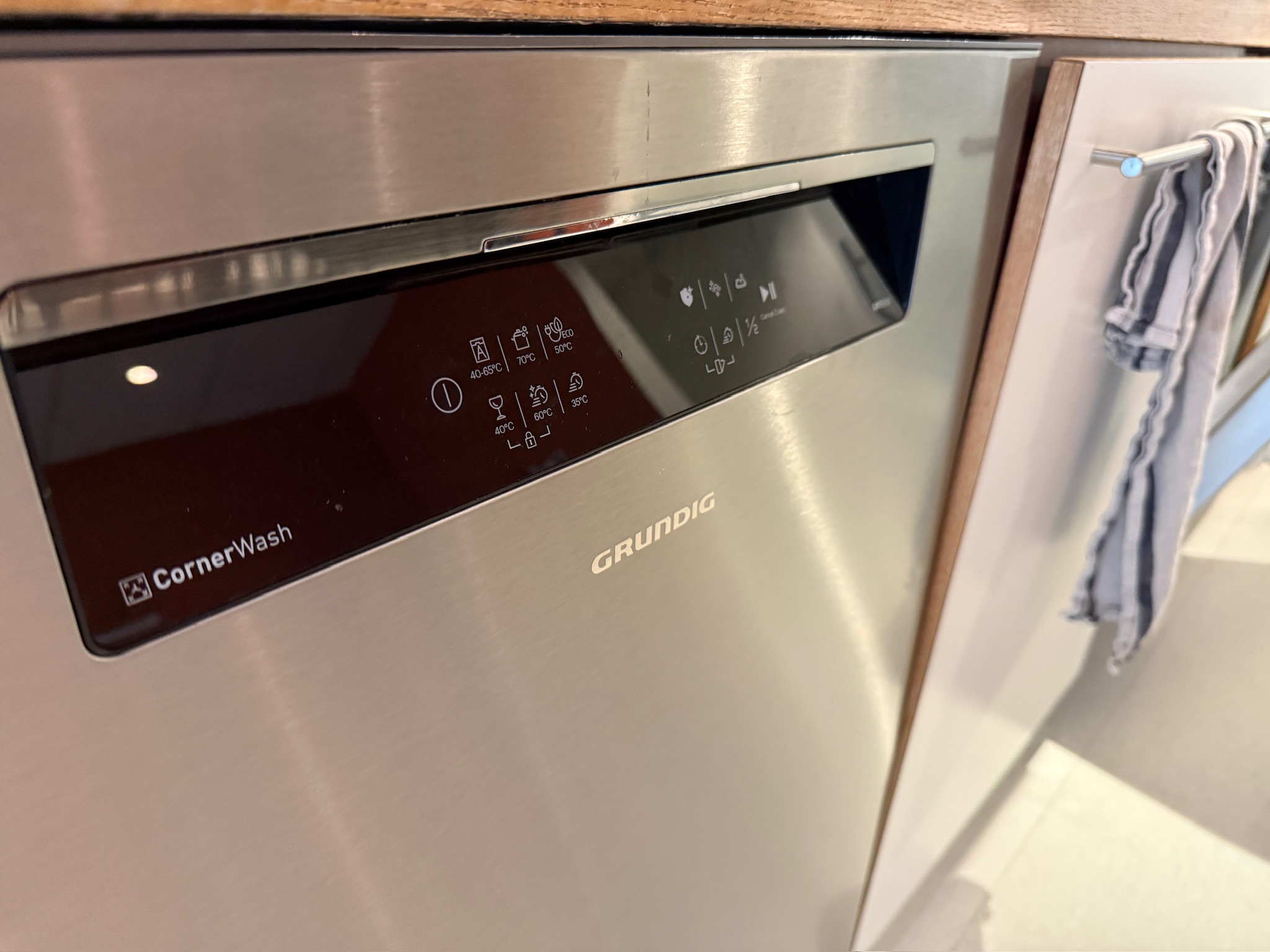 SELT / SOLD - Grundig uppþvottavél - PLAY 4