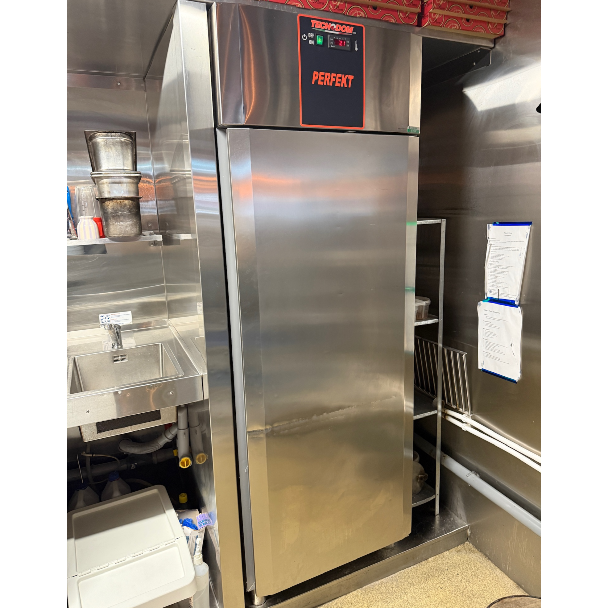 SELT / SOLD Tecnodom Perfekt 700 stálkælir frá BVT, 700L