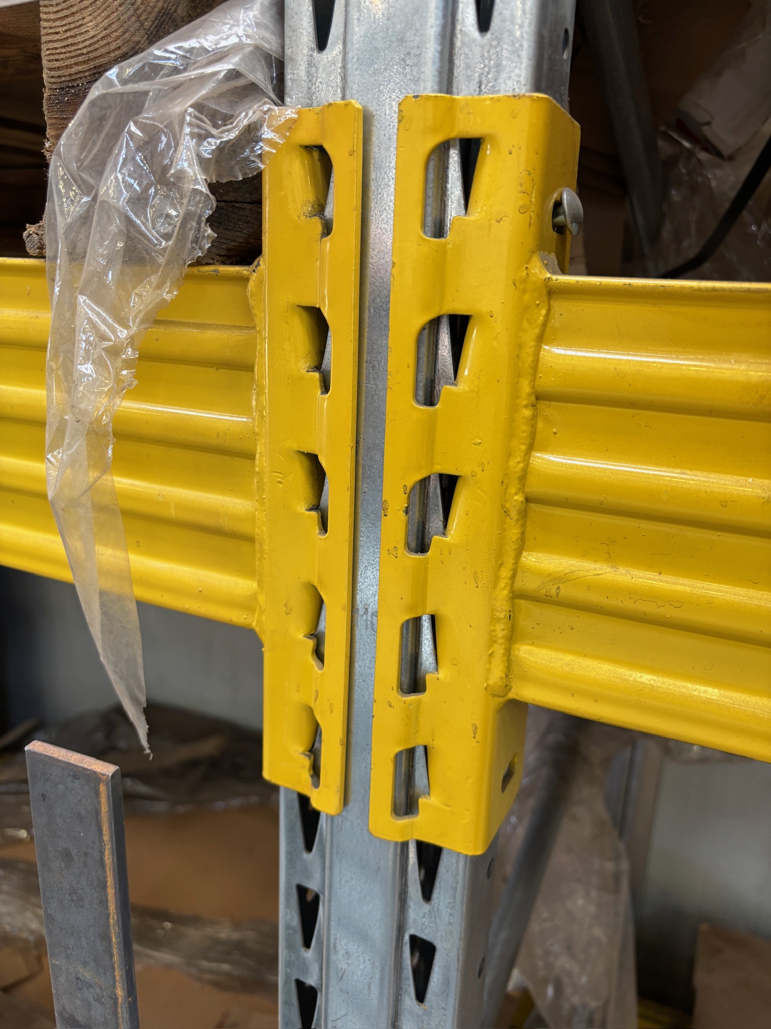 SELT / SOLD Brettarekkar, H300/250xB276xD100sm. 3