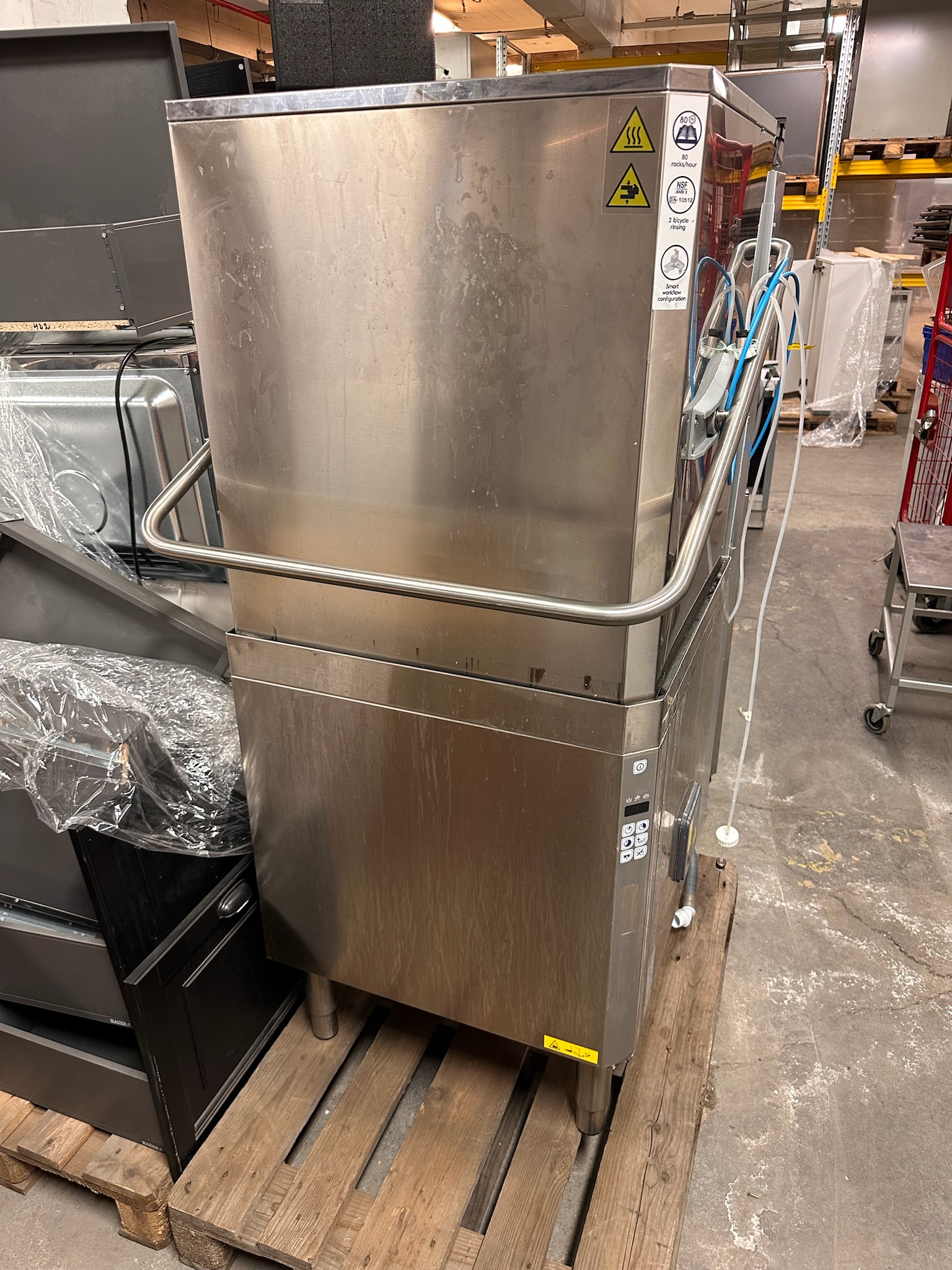 SELT / SOLD Zanussi húddvél, H158 x B62 x D75 sm.