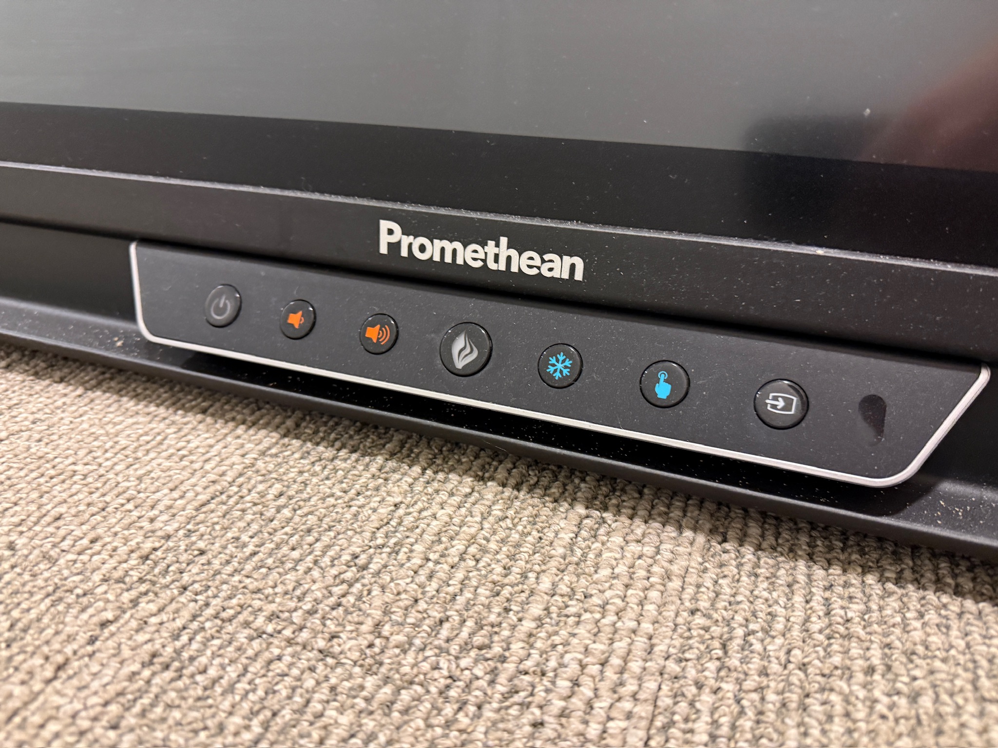 Promethean gagnvirkur snertiskjár frá Ofar, 75'' (3 stk) 5