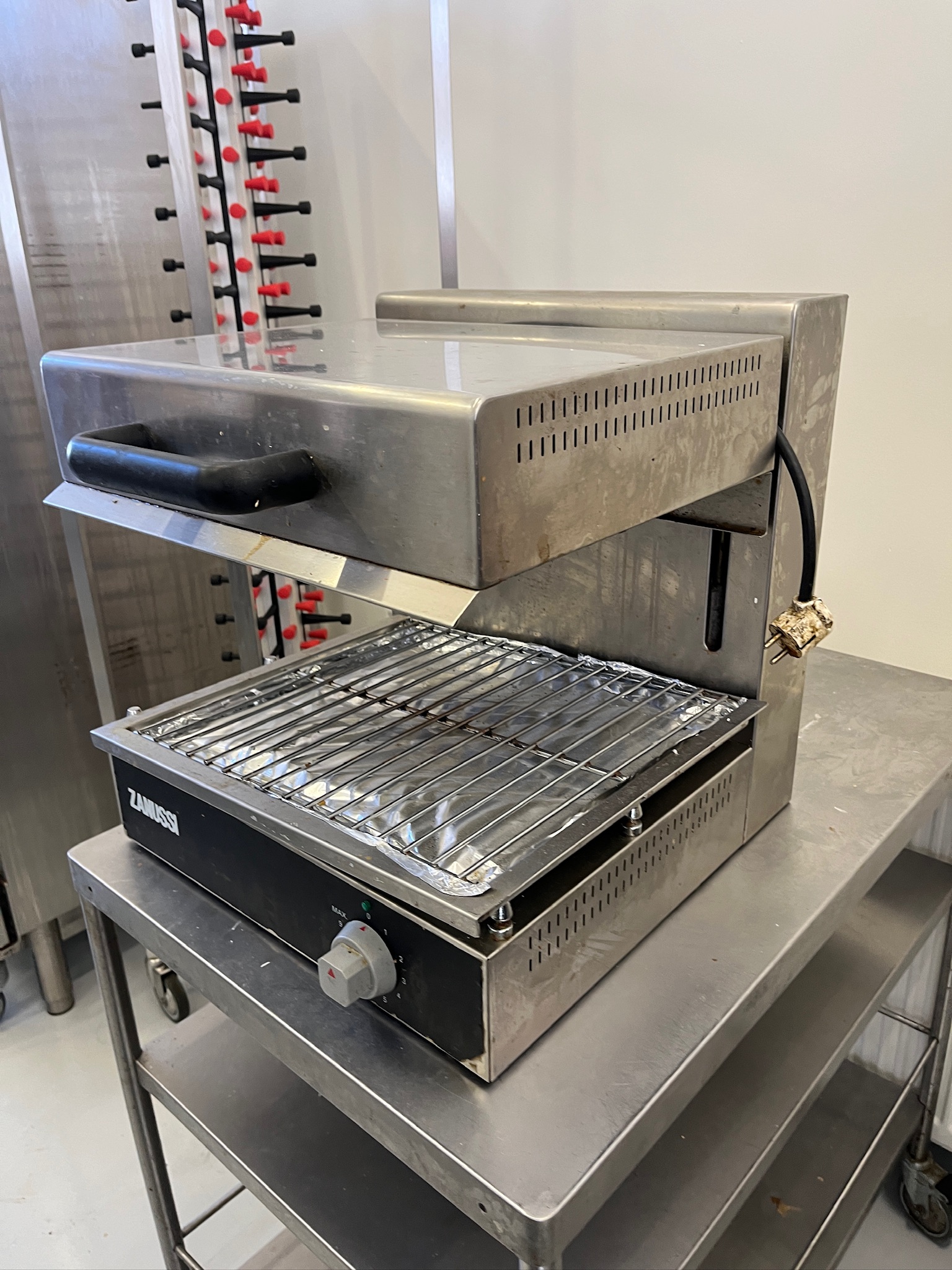 SELT / SOLD Zanussi salamander grill 2