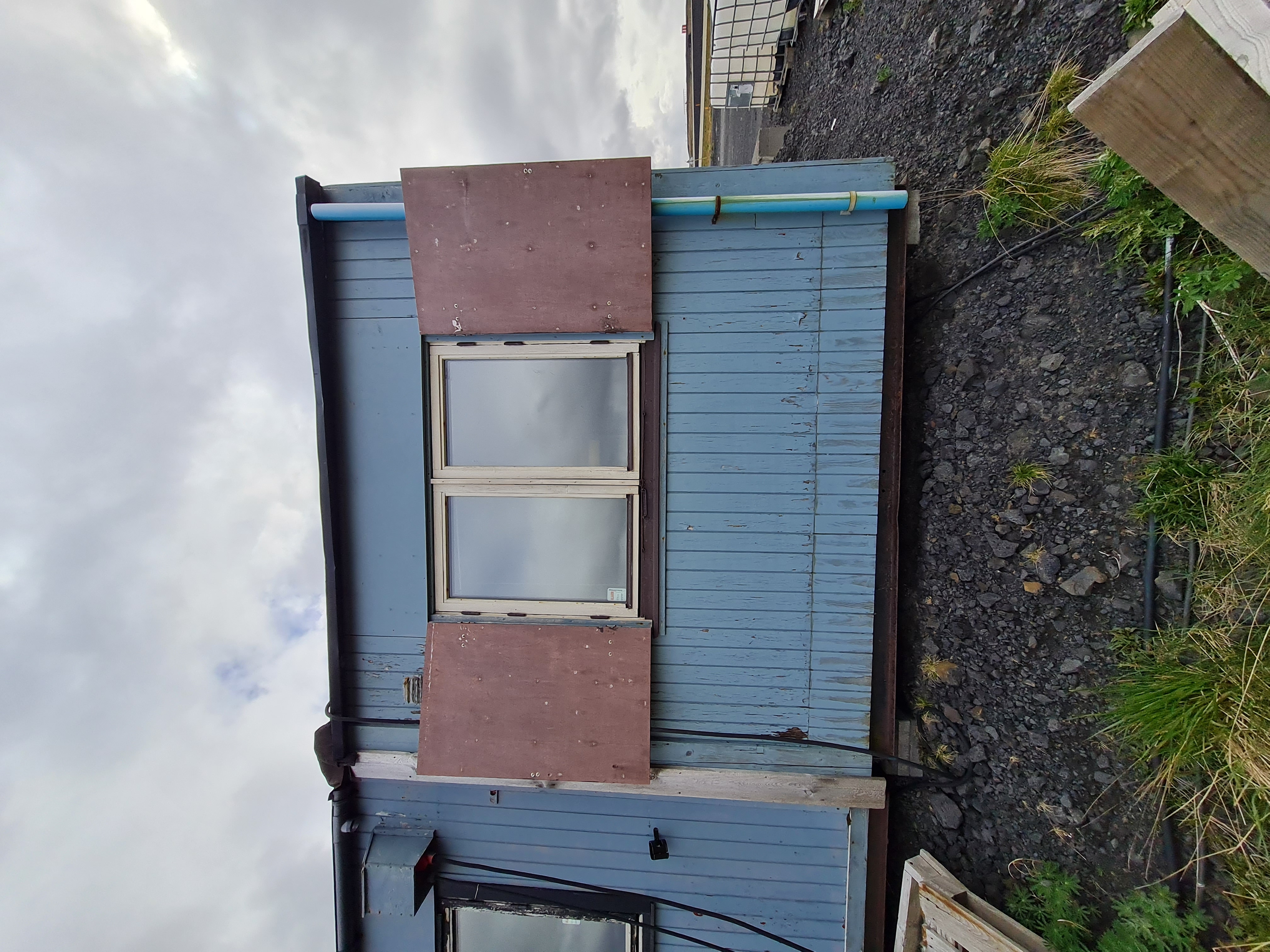 SELT / SOLD - Smáhýsi Airport Nr. 01 - 29 fm. Útihurð og tvö herbergi 6