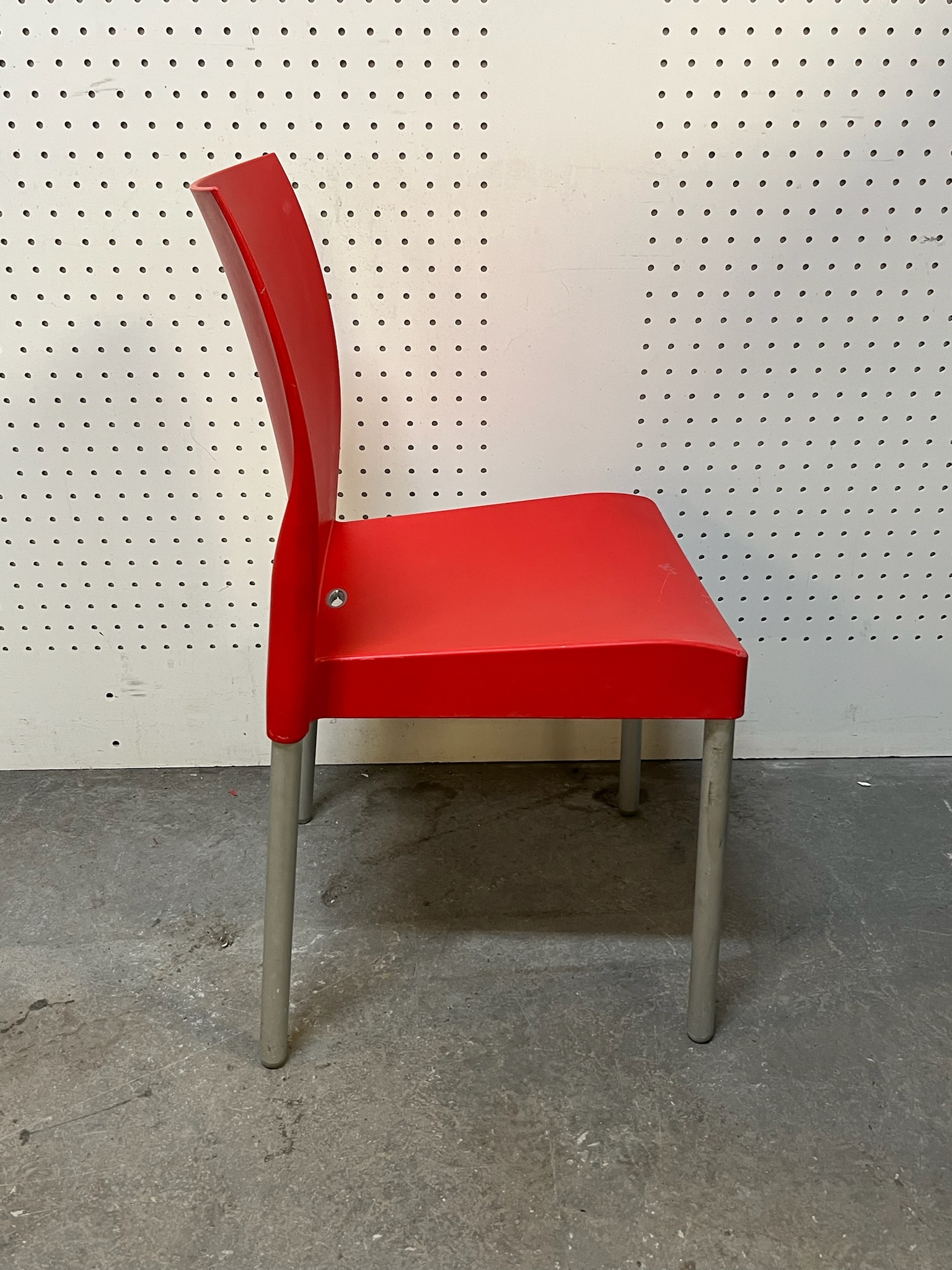 SELT / SOLD Pedrali stóll frá Pennanum, staflanlegur (40 stk.) 3
