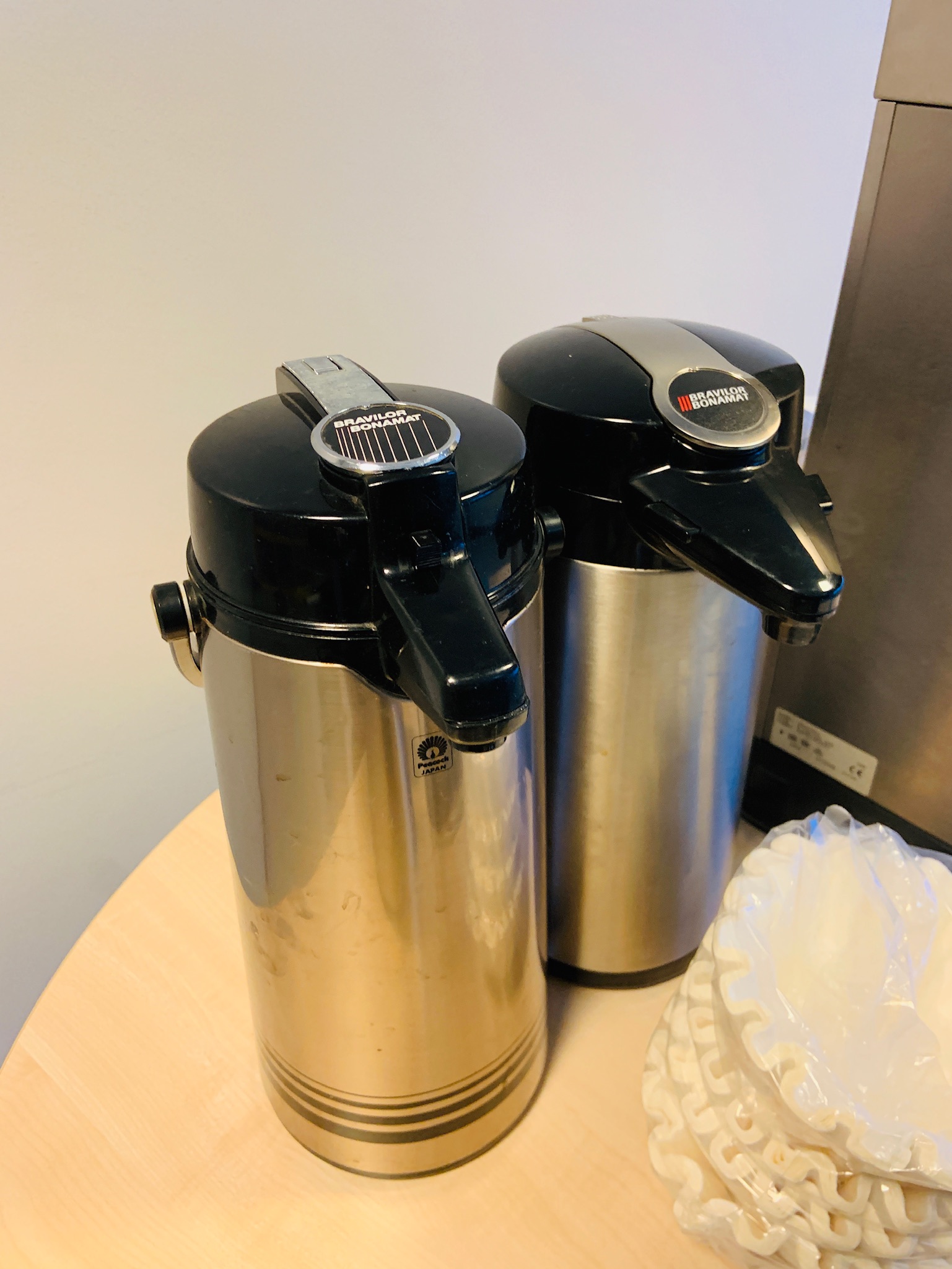 Selt-Bravilor Bonamat TH-10 og Severin kaffivél Café Caprice 2