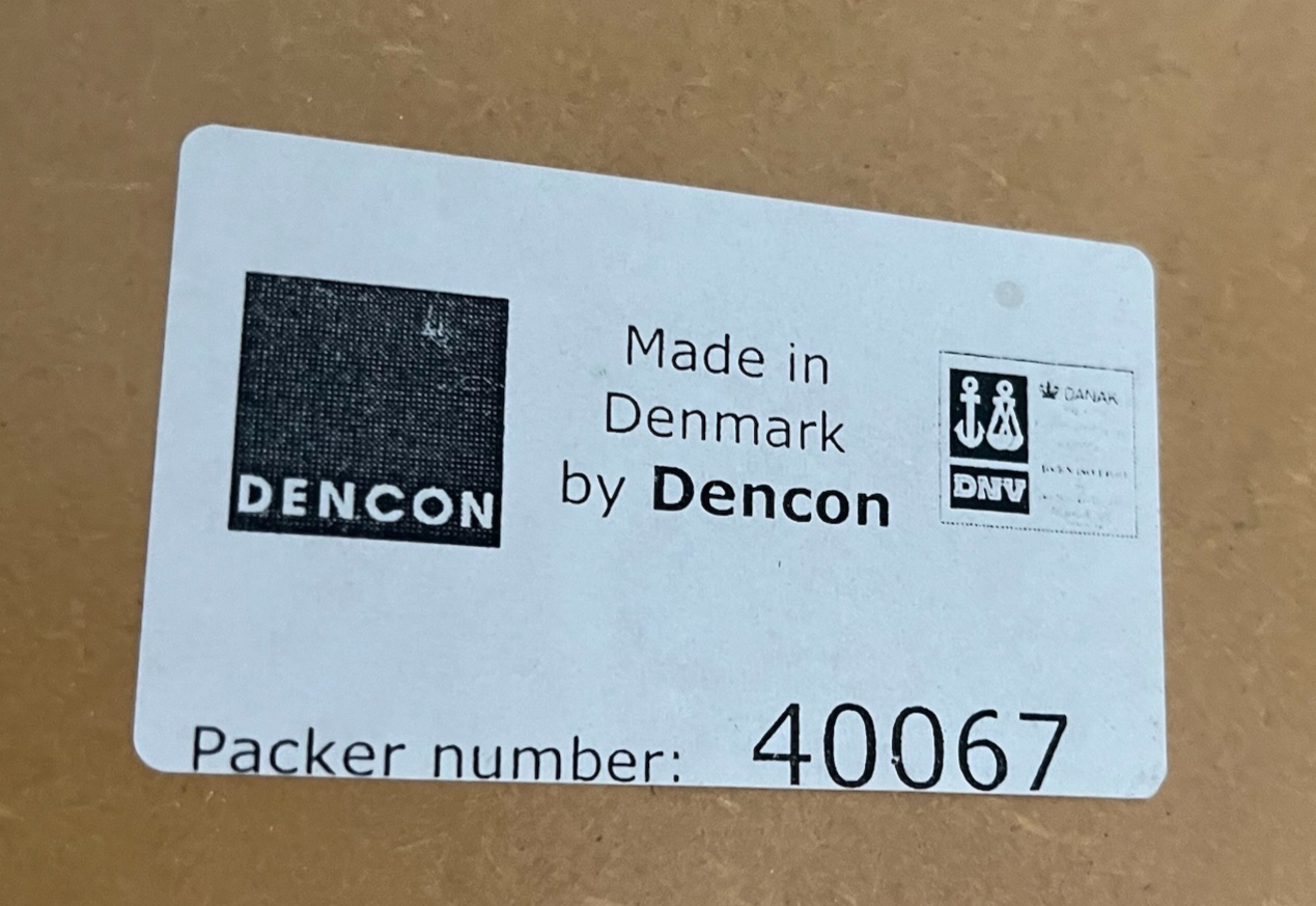 SELT / SOLD Dencon rafmagnsborð frá Pennanum, B180xD110 sm. 7
