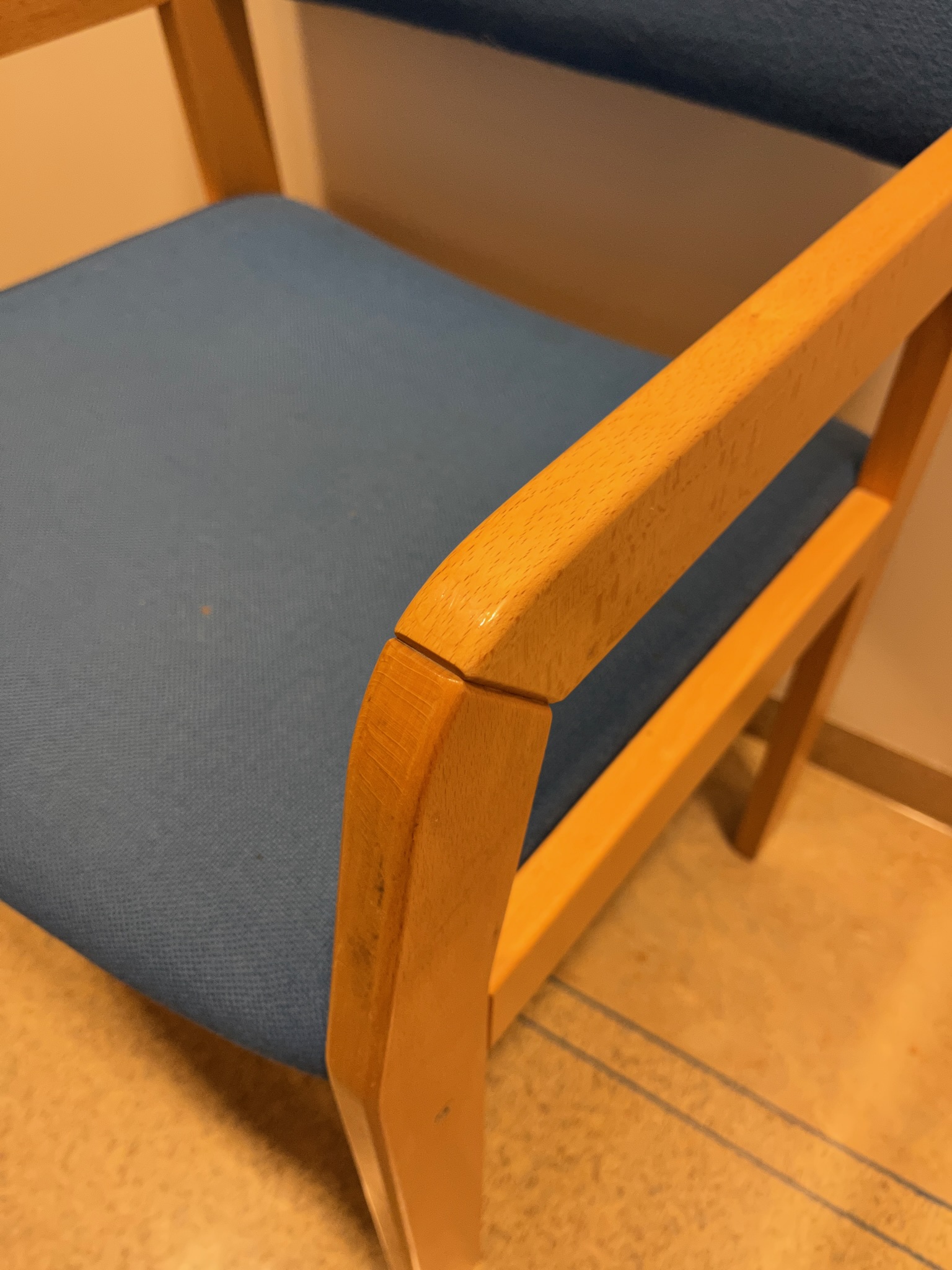 SELT / SOLD Fundarstólar -Tau, bláir 3