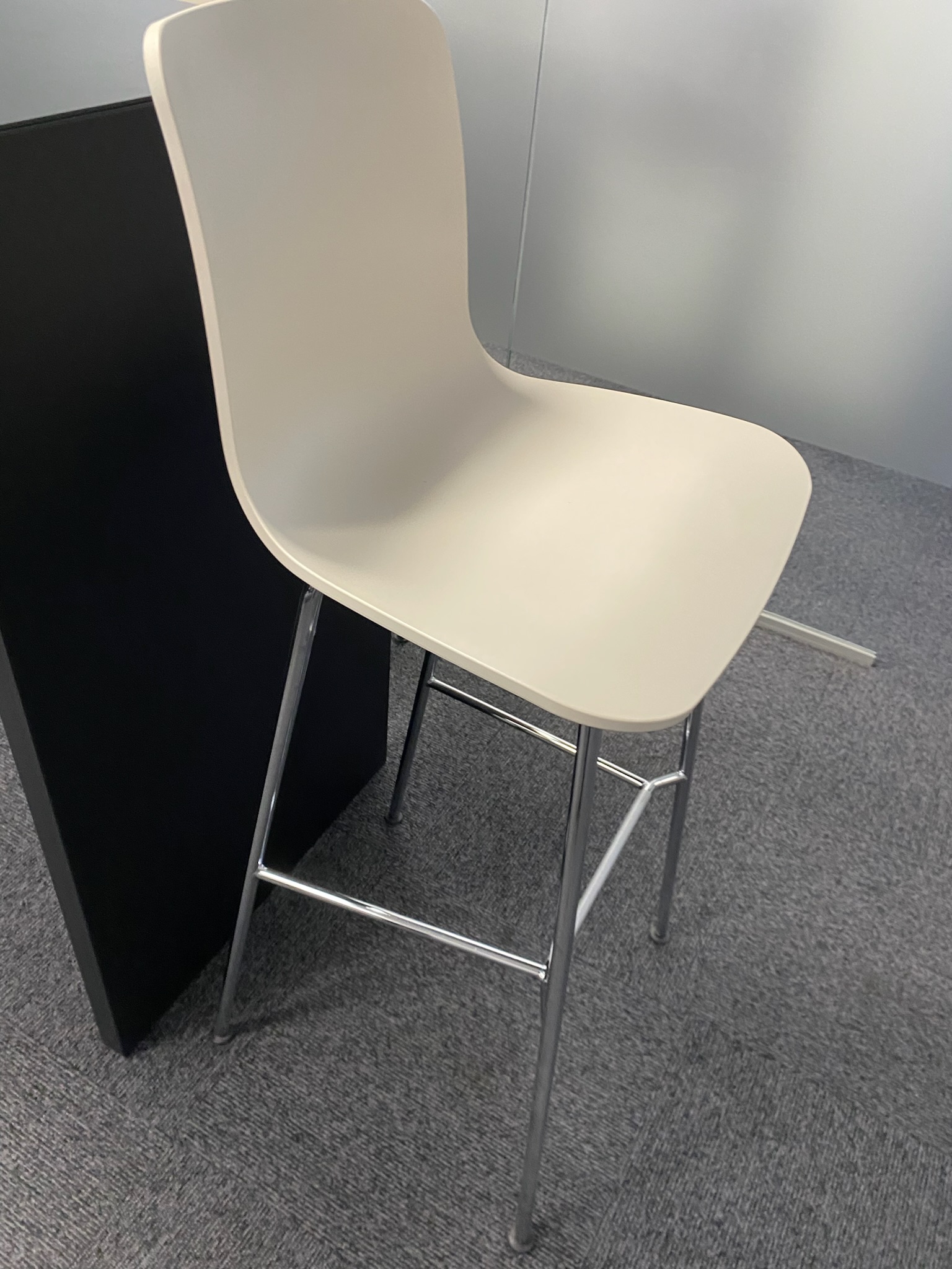 SELT / SOLD Vitra barstólar frá Pennanum 3
