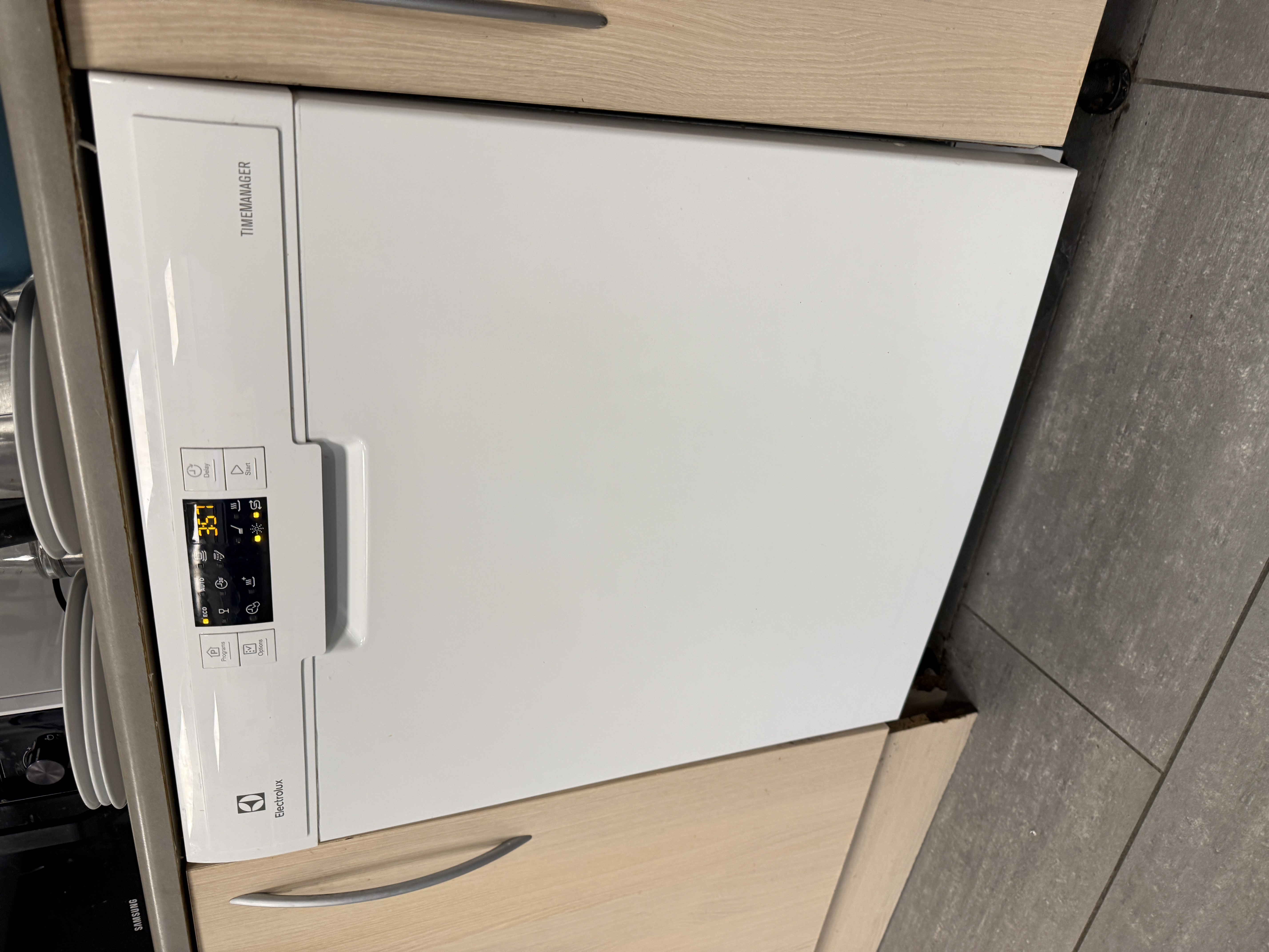SELT / SOLD Electrolux ESF5545LOW – Uppþvottavél 6