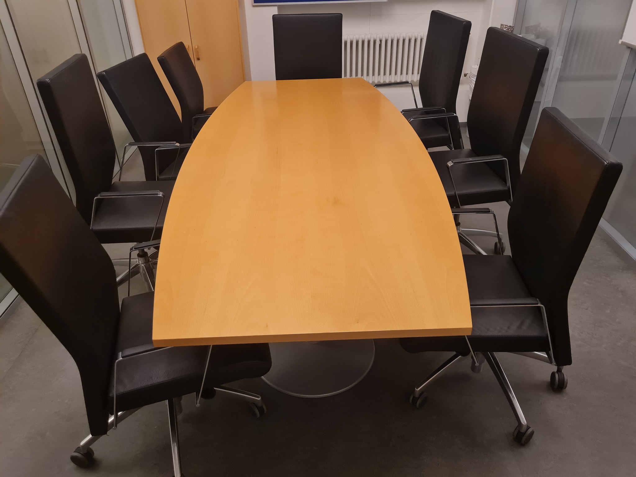 SELT / SOLD - Fundarborð, L250 x B110 sm., 6 til 8 manna